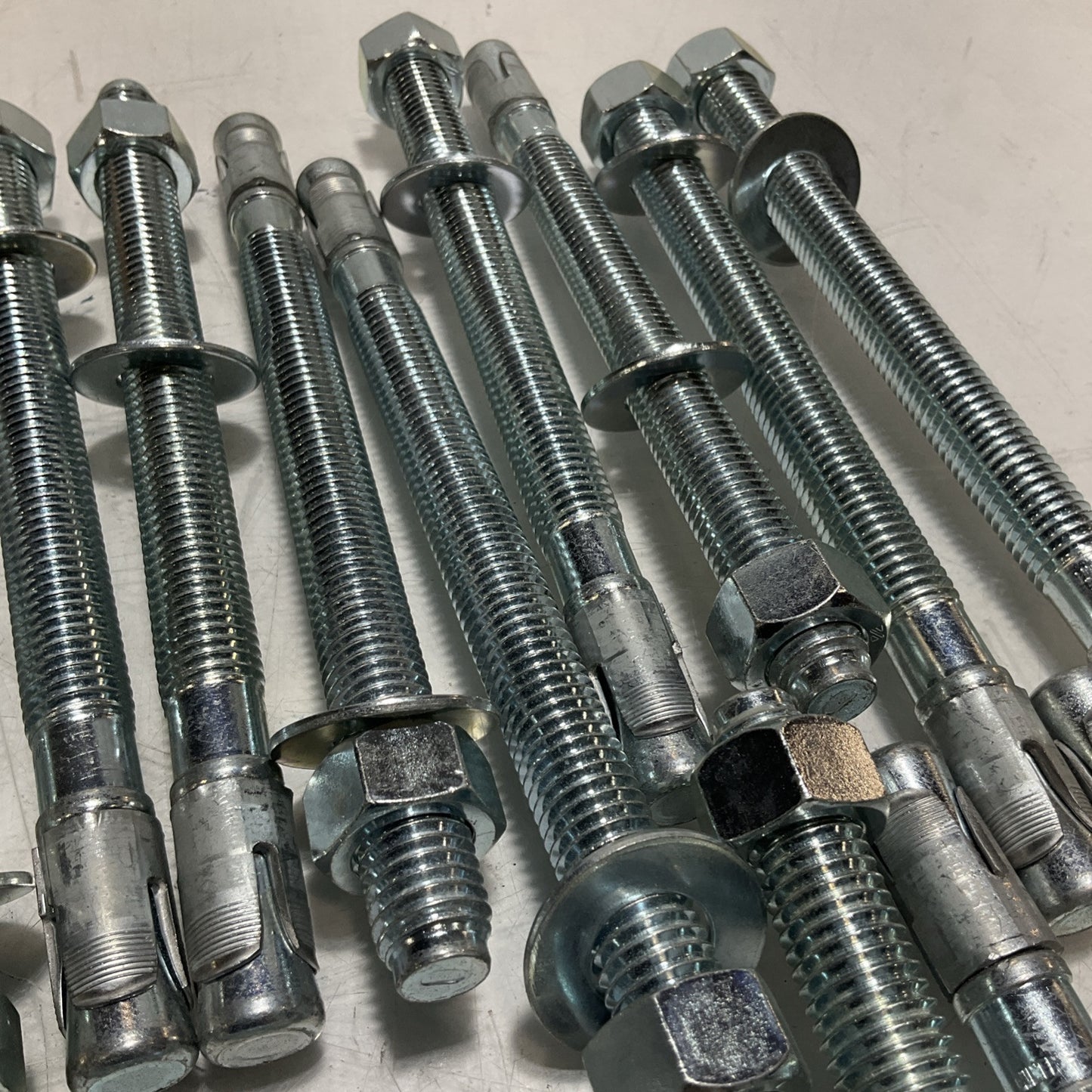 HILTI  282533  ANCHOR CONCRETE EXPANSION LOT OF  22 U3S