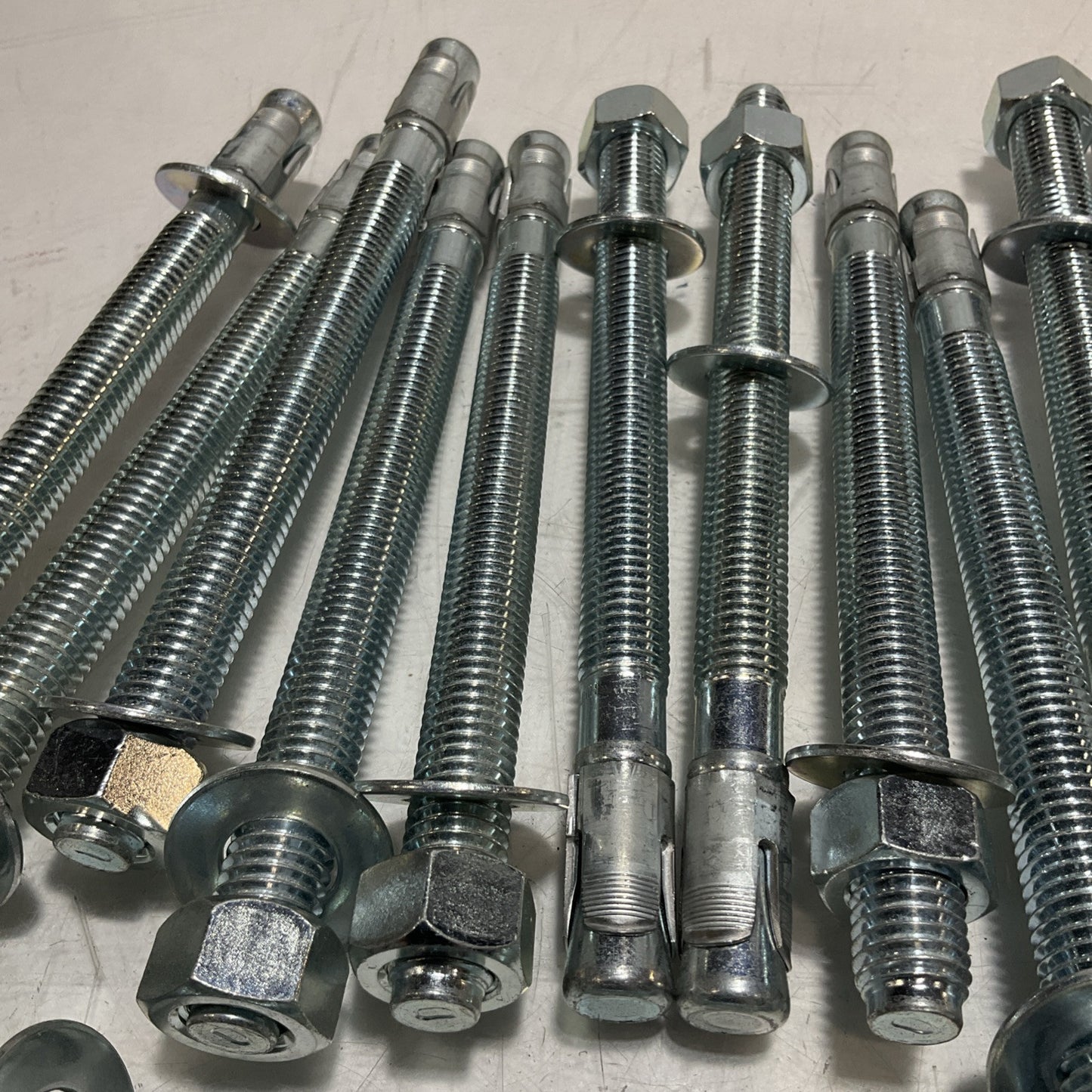 HILTI  282533  ANCHOR CONCRETE EXPANSION LOT OF  22 U3S