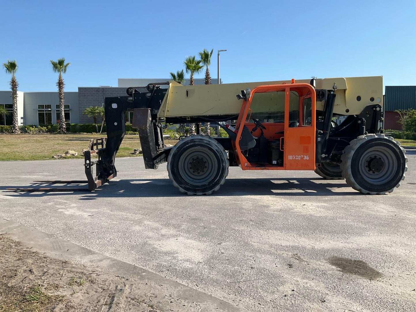 2015 JLG TELESCOPIC FORKLIFT TELEHANDLER MODEL G12-55A, DIESEL