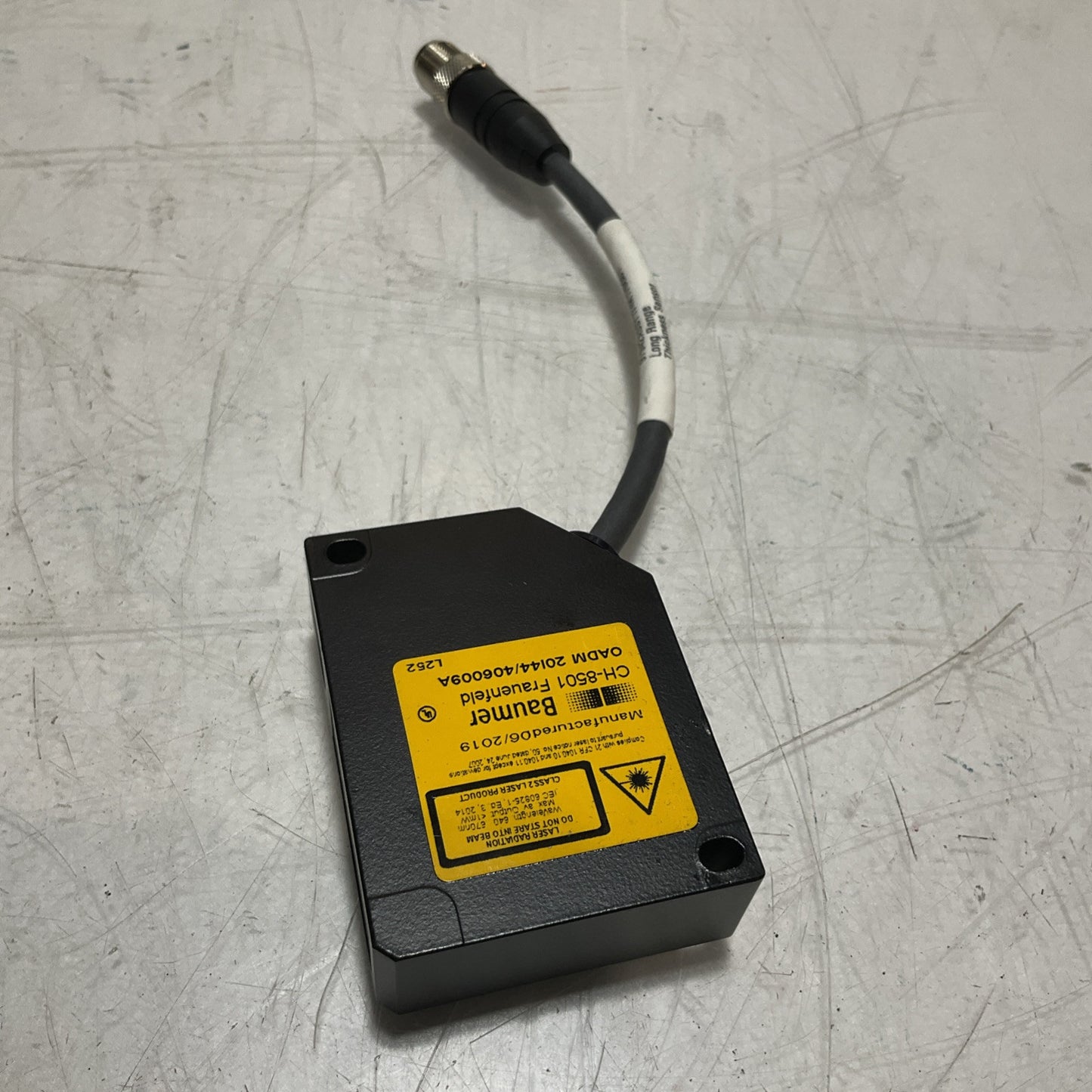 BAUMER  CH-8501 OADM  20144 LONG  RANGE  THICKNESS LASER SENSOR U3S