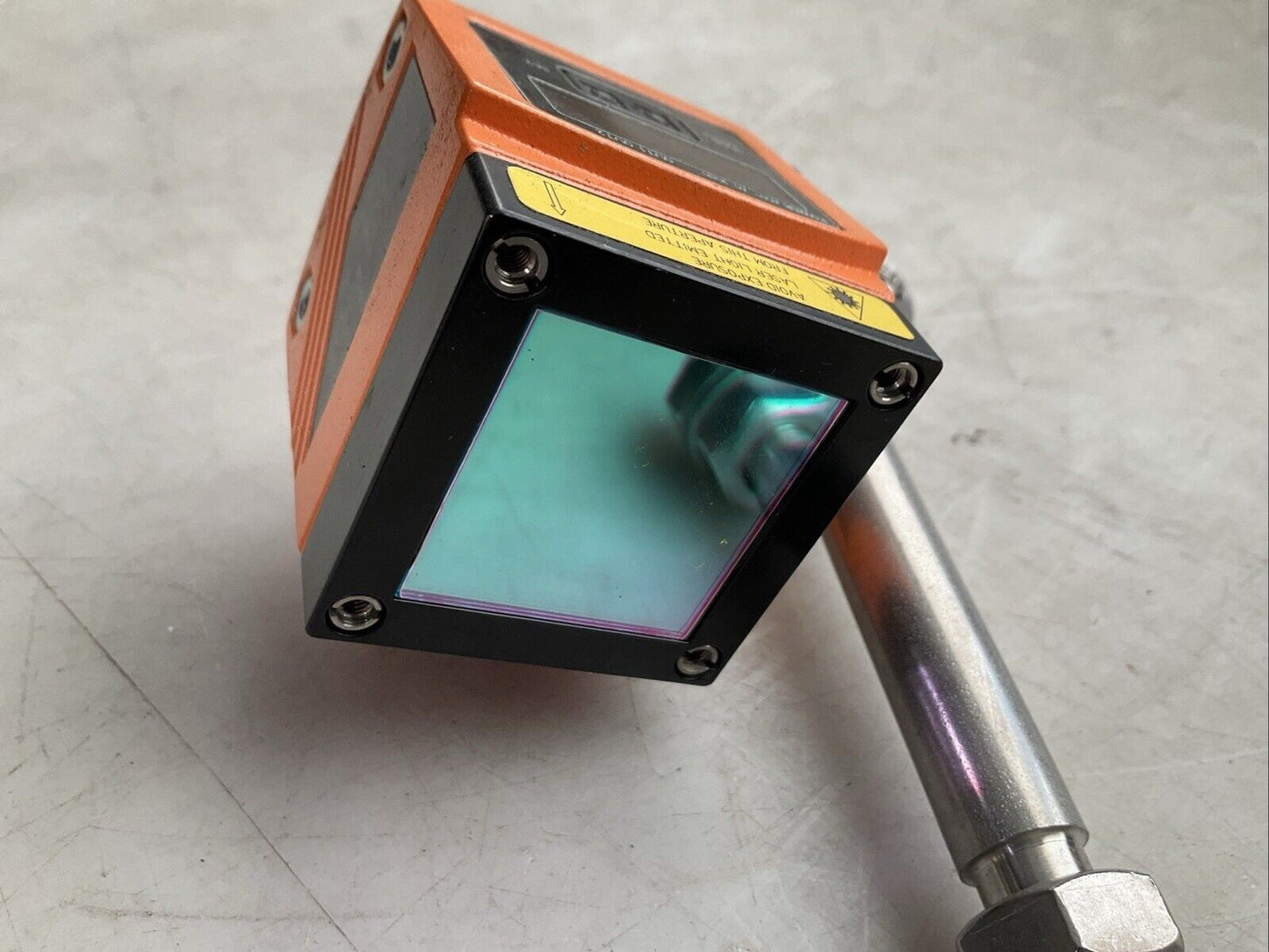 IFM 01D100 01DLF3KG PHOTOELECTRIC DISTANCE SENSOR 0.2-10M 18-30VDC 200MA