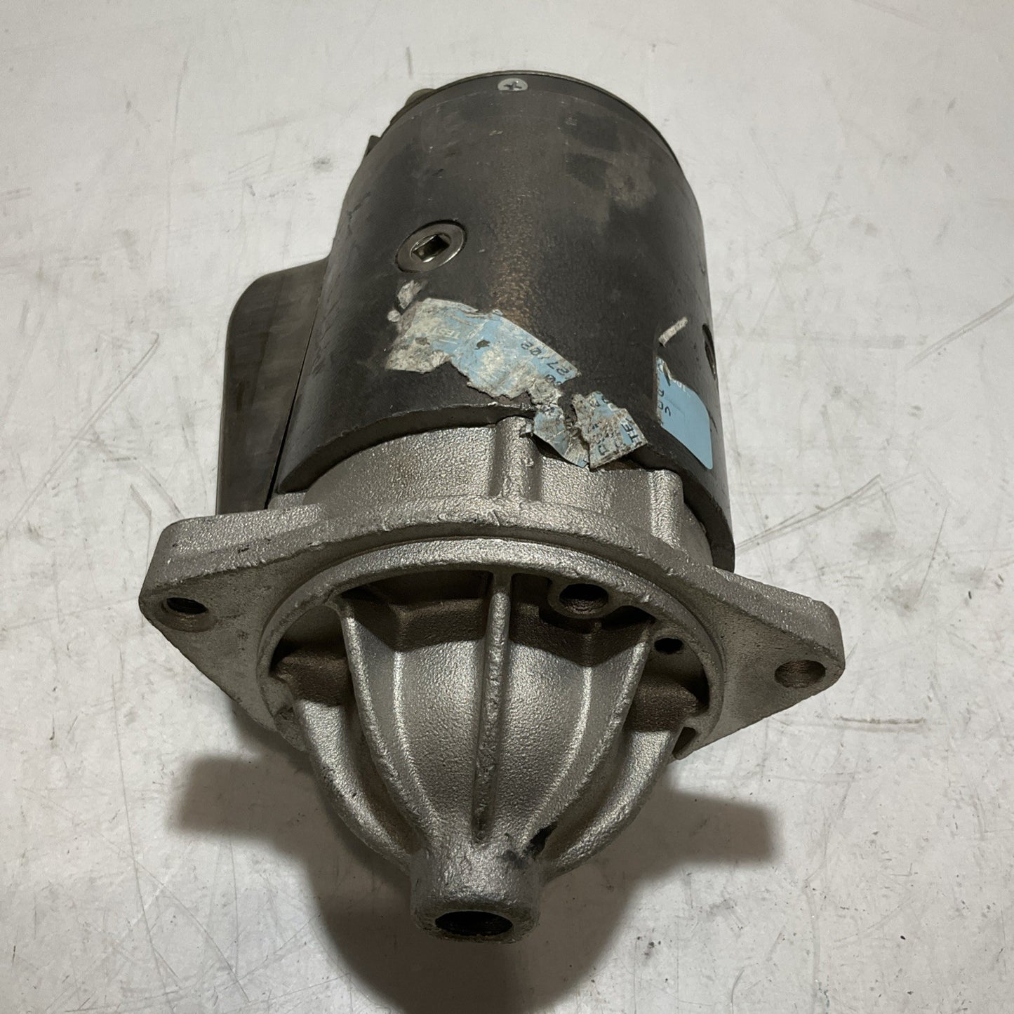 ISC  D2AF-11131-DA STARTER MOTOR  P5N