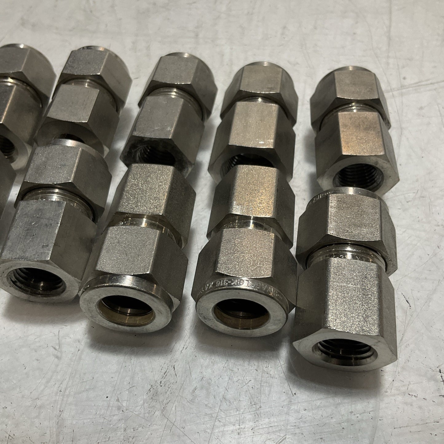 SWAGELOK  STAINLESS STEEL TUBE  FITTING  ADAPTER  LOT OF 11 U3S