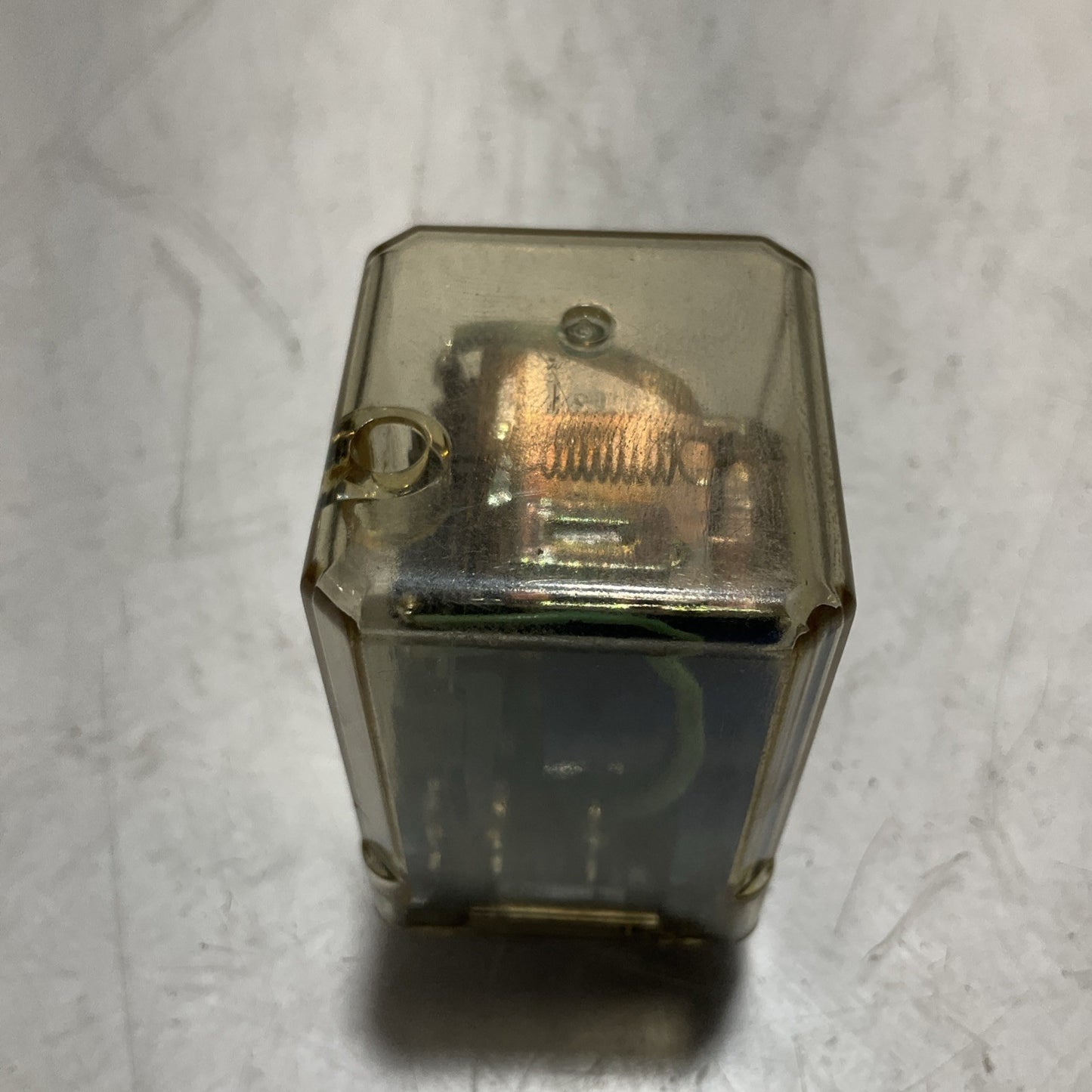 CUTLER-HAMMER D5PR2A1  GENERAL  PURPOSE PLUG-IN  RELAY SOCKER  LOT  OF 2  U3S