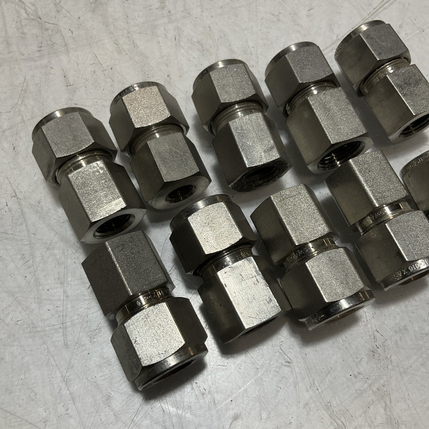 SWAGELOK  STAINLESS STEEL TUBE  FITTING  ADAPTER  LOT OF 11 U3S