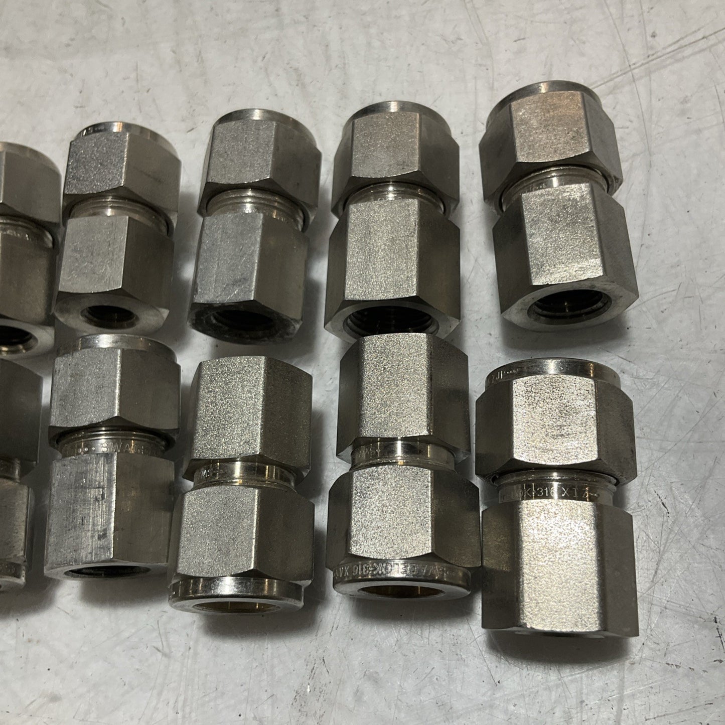 SWAGELOK  STAINLESS STEEL TUBE  FITTING  ADAPTER  LOT OF 11 U3S