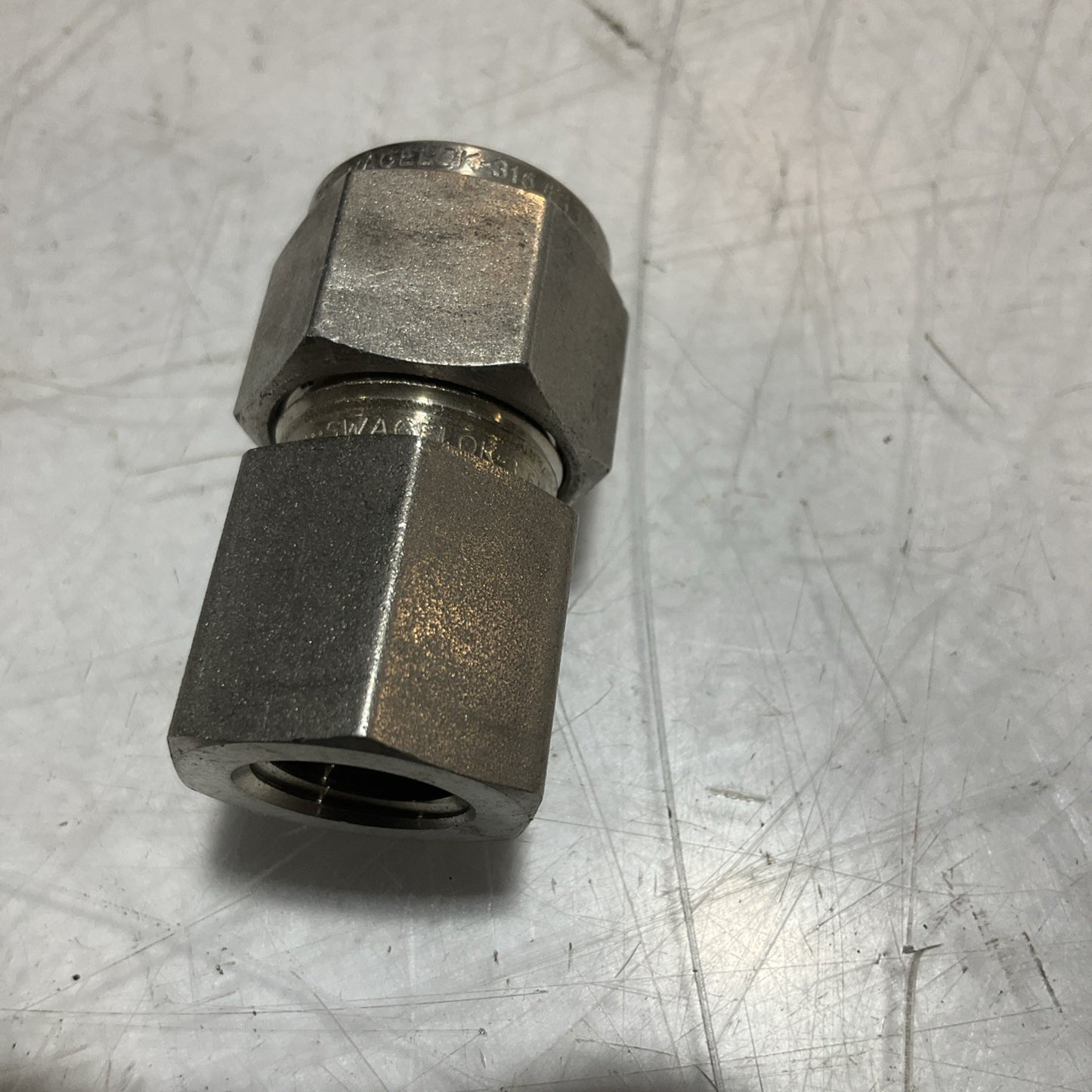SWAGELOK  STAINLESS STEEL TUBE  FITTING  ADAPTER  LOT OF 11 U3S
