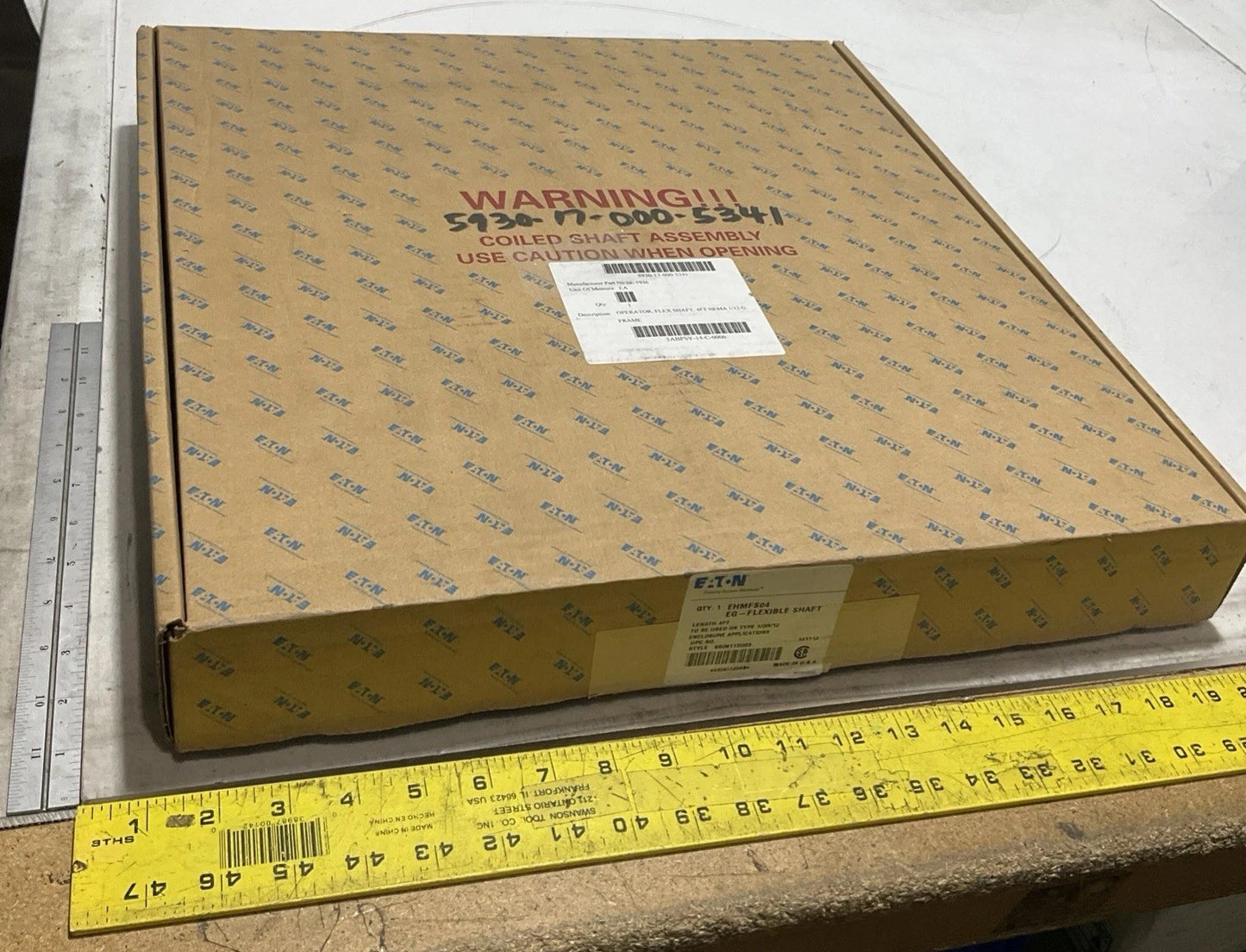 EATON  EHMFS04  OPERATOR  FLEXIBLE  CIRCUIT  BREAKER SHAFT  HANDLE  FRAME   U3S