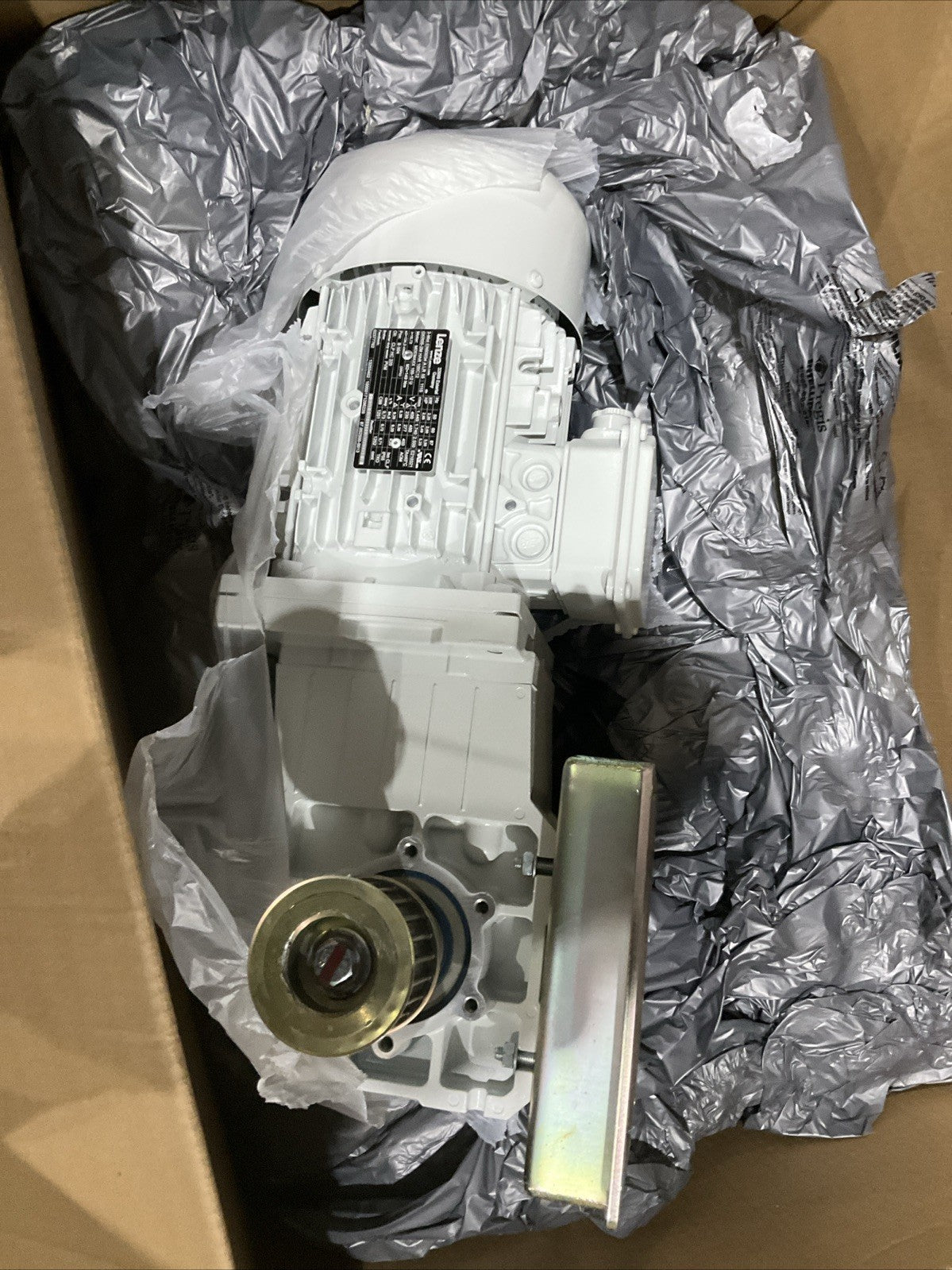 LENZE GEAR MOTOR EN60034 GKR05-2M HAR 100C12 U3S