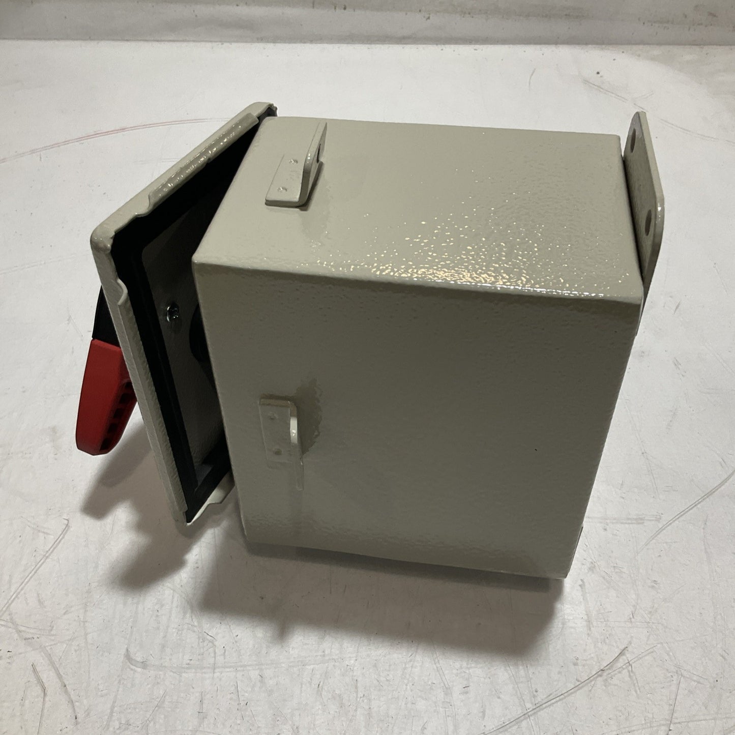 A-B ALLEN-BRADLEY  194E-FA16E-PD DISCONNECT  SWITCH ENCLOSED  MOTOR IP66  U3S