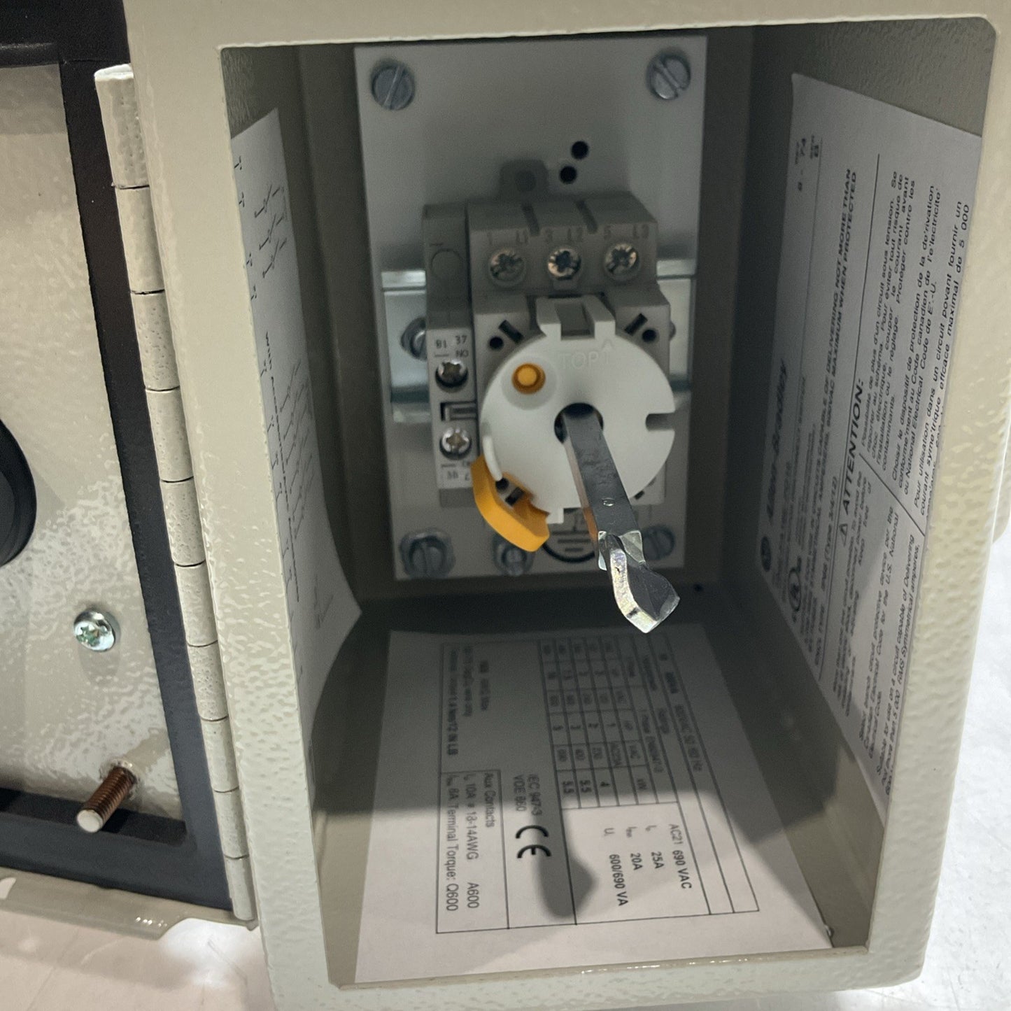 A-B ALLEN-BRADLEY  194E-FA16E-PD DISCONNECT  SWITCH ENCLOSED  MOTOR IP66  U3S