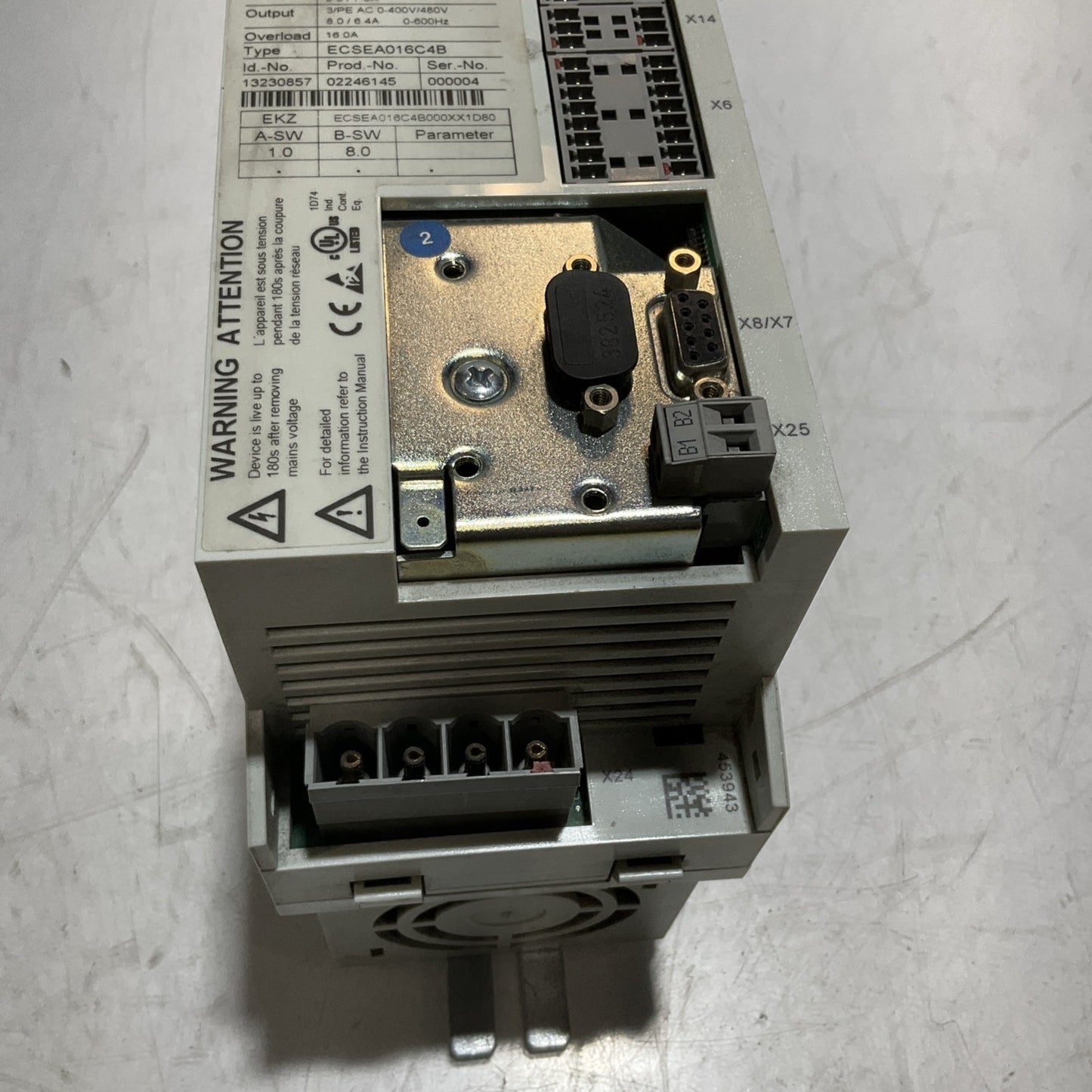 LENZE ECSEA016C4B SERVO DRIVE VARIABLE FREQUENCY CONTROLLER INVERTER  XE25