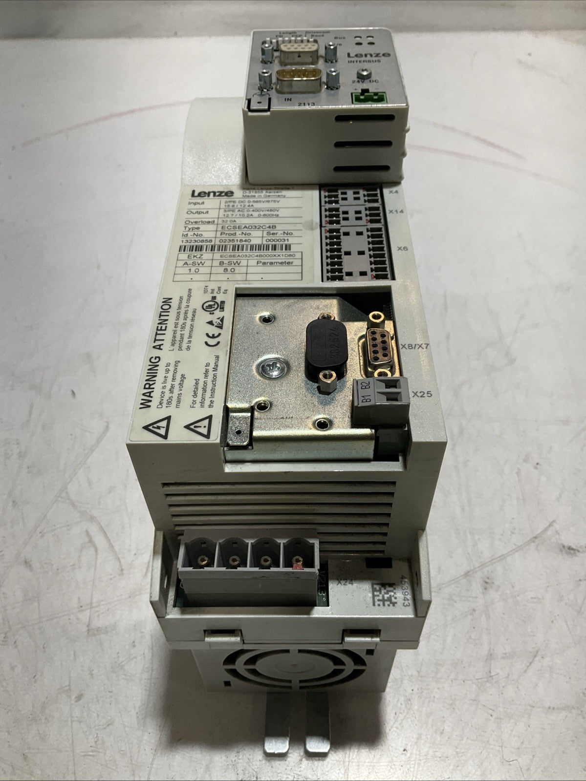 LENZE INTERBUS ECSEA032C4B  DRIVE VARIABLE FREQUENCY  CONTROLLER INVERTE  XE25