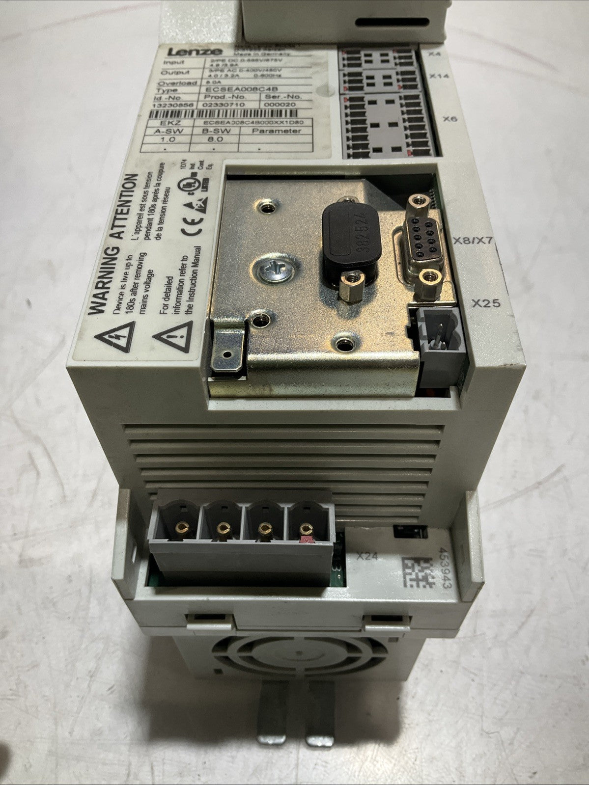 LENZE INTERBUS  ECSEA008C4B  DRIVE VARIABLE  FREQUENCY CONTROLLER  INVERTE  XE25