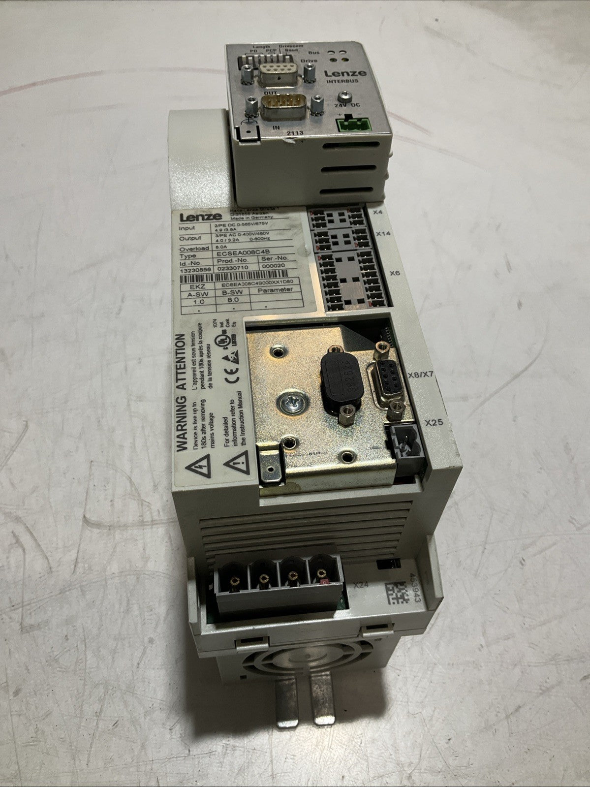 LENZE INTERBUS  ECSEA008C4B  DRIVE VARIABLE  FREQUENCY CONTROLLER  INVERTE  XE25