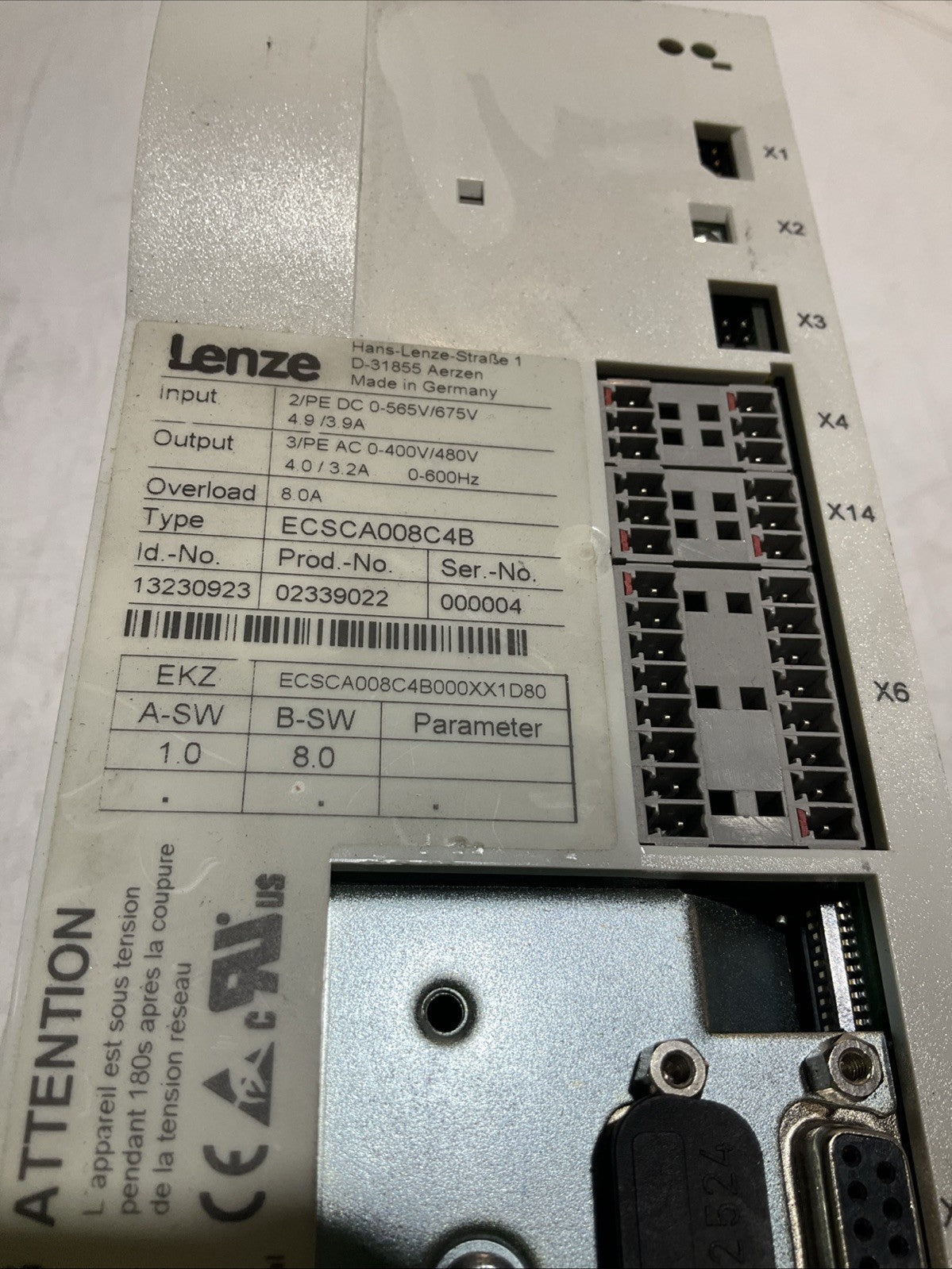 LENZE  ECSCA008C4B  SERVO  DRIVE  VARIABLE FREQUENCY  CONTROLLER  INVERTER  XE25