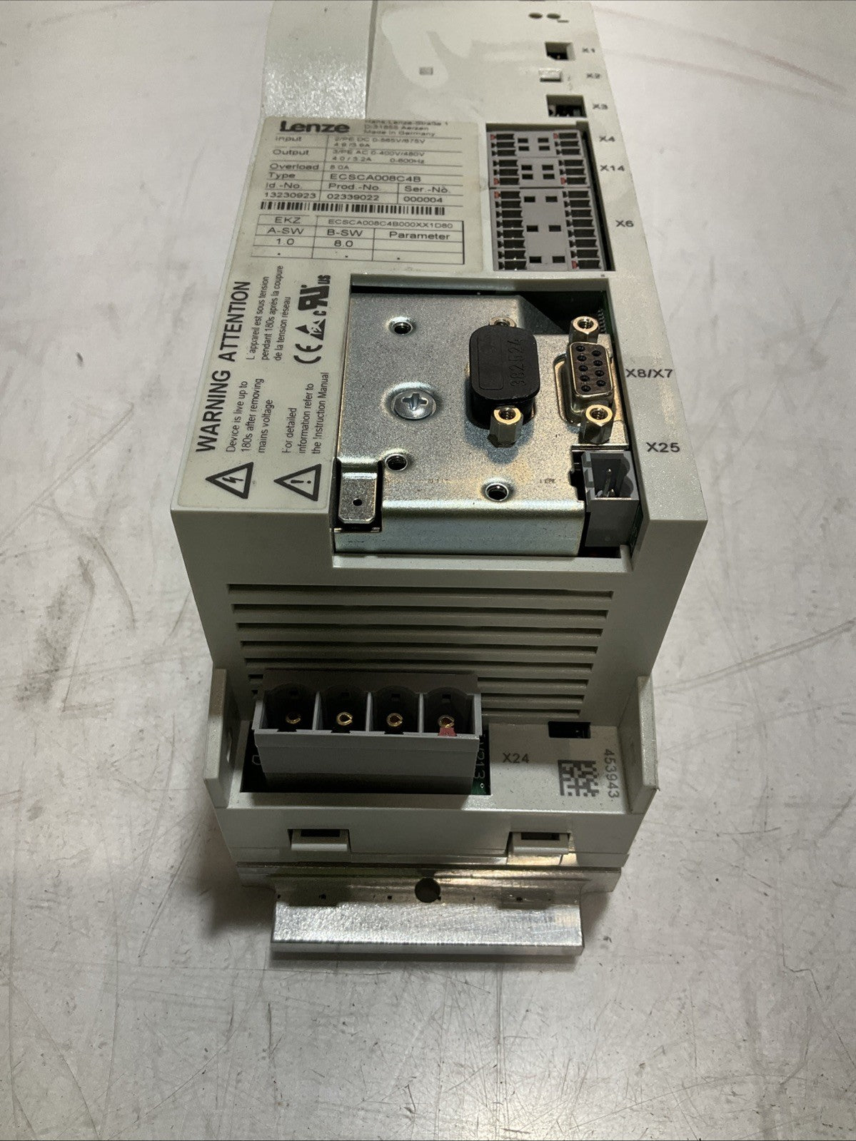 LENZE  ECSCA008C4B  SERVO  DRIVE  VARIABLE FREQUENCY  CONTROLLER  INVERTER  XE25