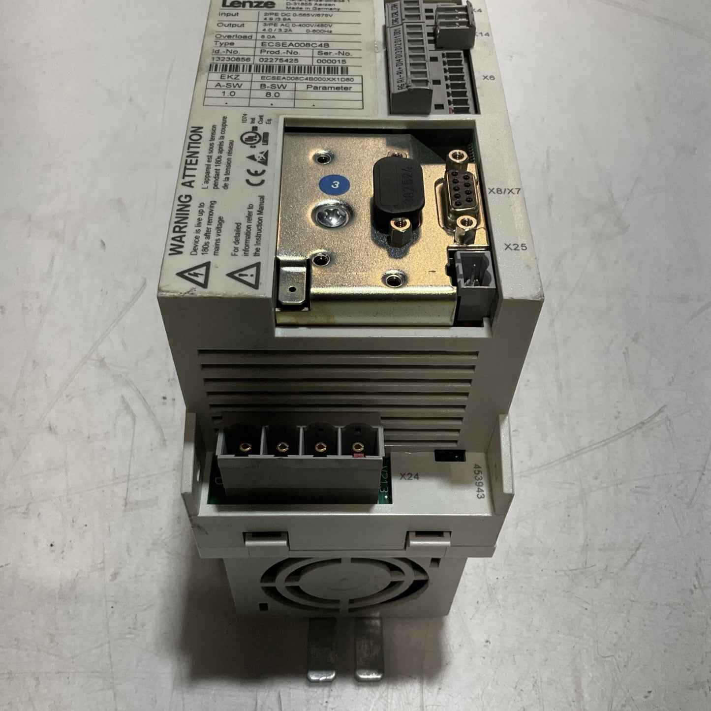 LENZE ECSEA008C4B  DRIVE  VARIABLE FREQUENCY  CONTROLLER  INVERTED  XE25
