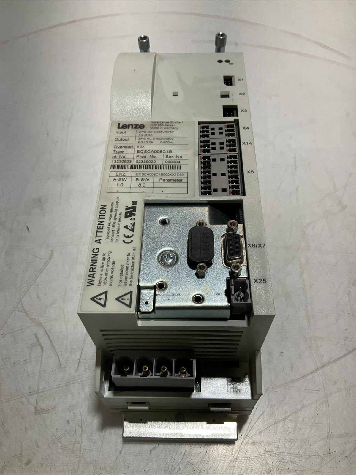 LENZE  ECSCA008C4B  SERVO  DRIVE  VARIABLE FREQUENCY  CONTROLLER  INVERTER  XE25