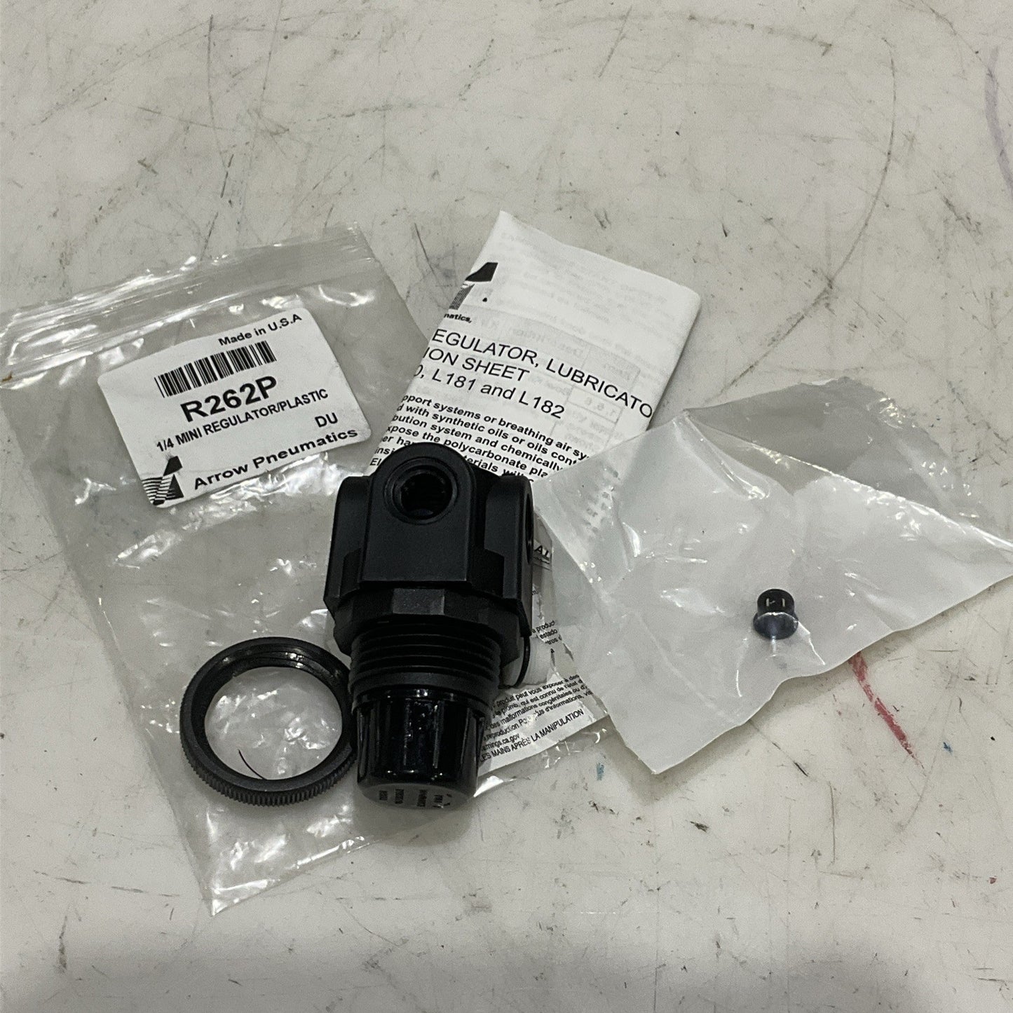 ARROW PNEUMATICS R262P MINI REGULATOR 1/4 IN LOT OF 6 Z2M
