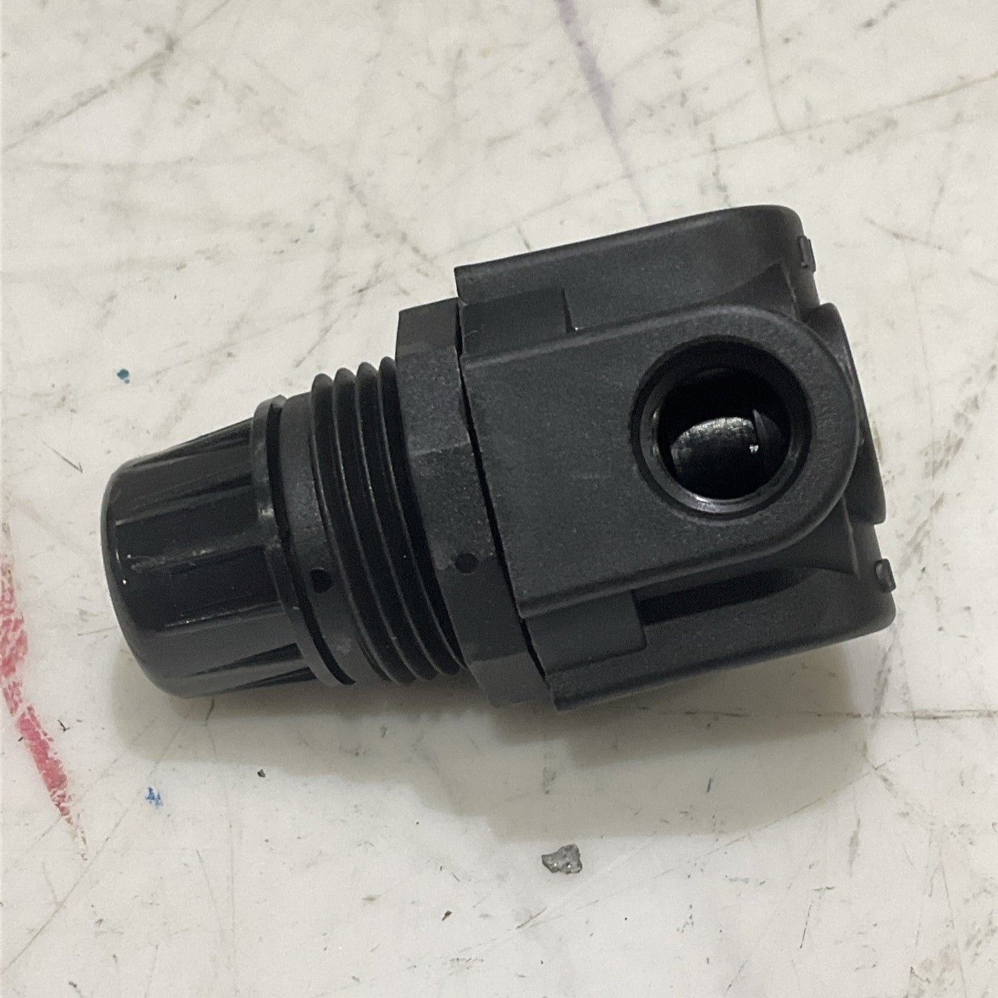 ARROW PNEUMATICS R262P MINI REGULATOR 1/4 IN LOT OF 6 Z2M