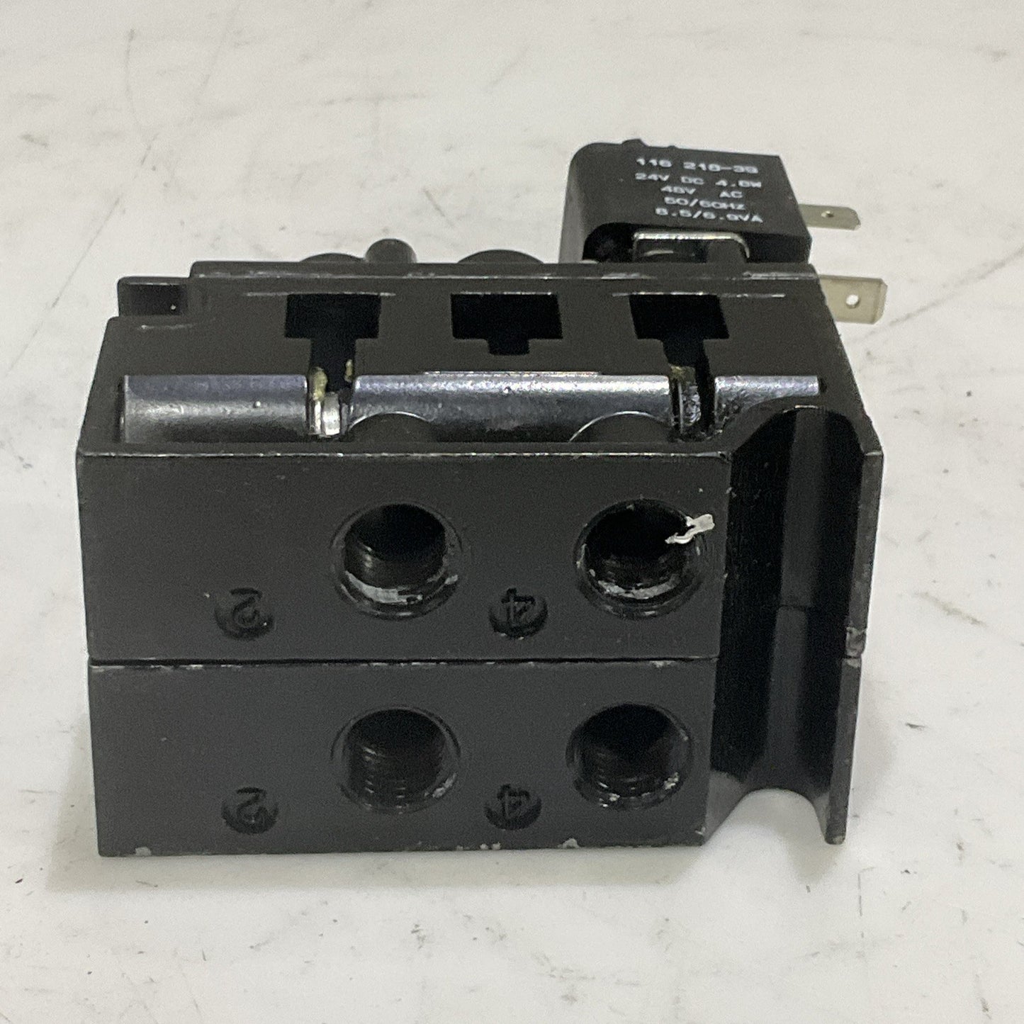 ARO A 222 SS O24 D FLUID POWER VALVE A222S024D LOT OF 2 Z2M