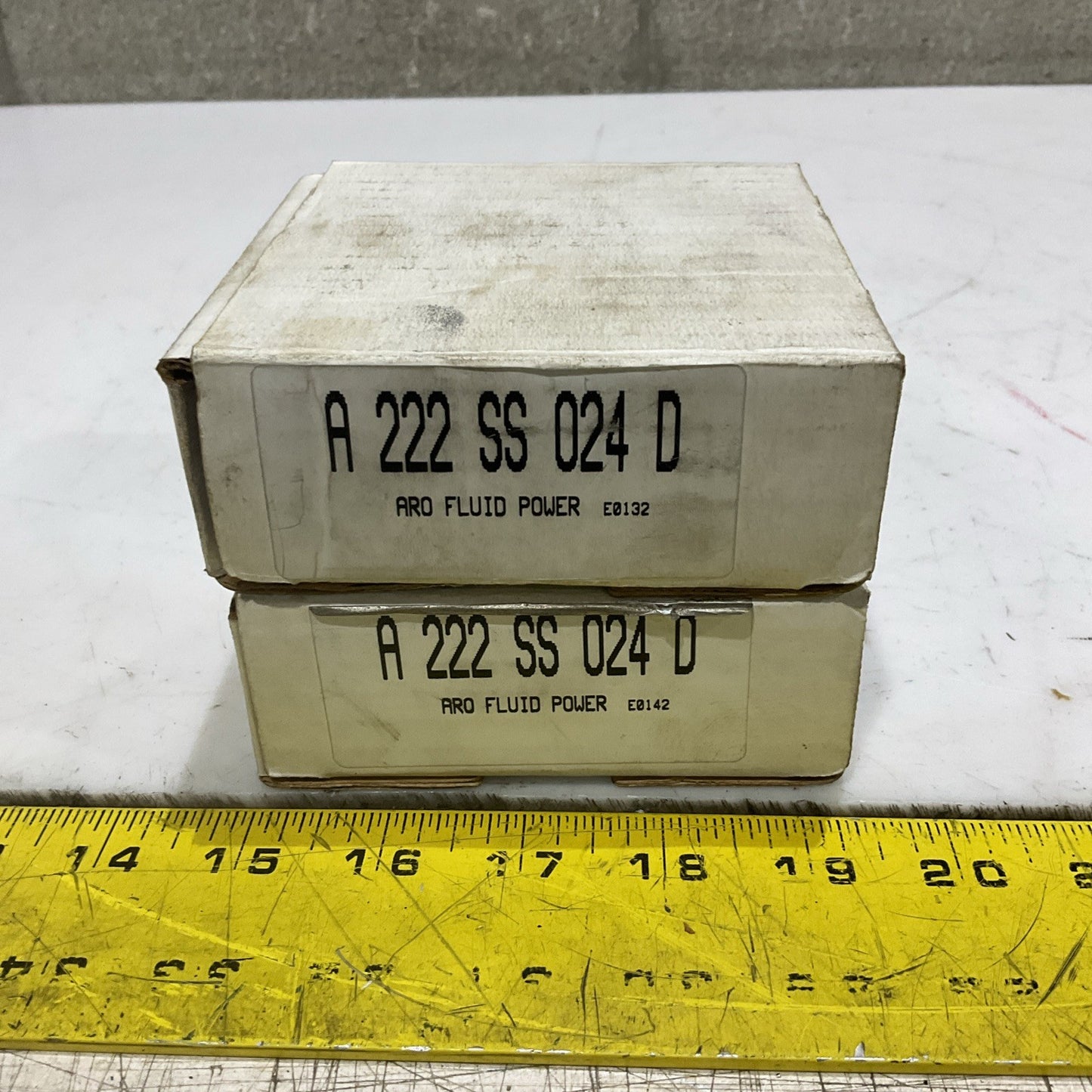 ARO A 222 SS O24 D FLUID POWER VALVE A222S024D LOT OF 2 Z2M
