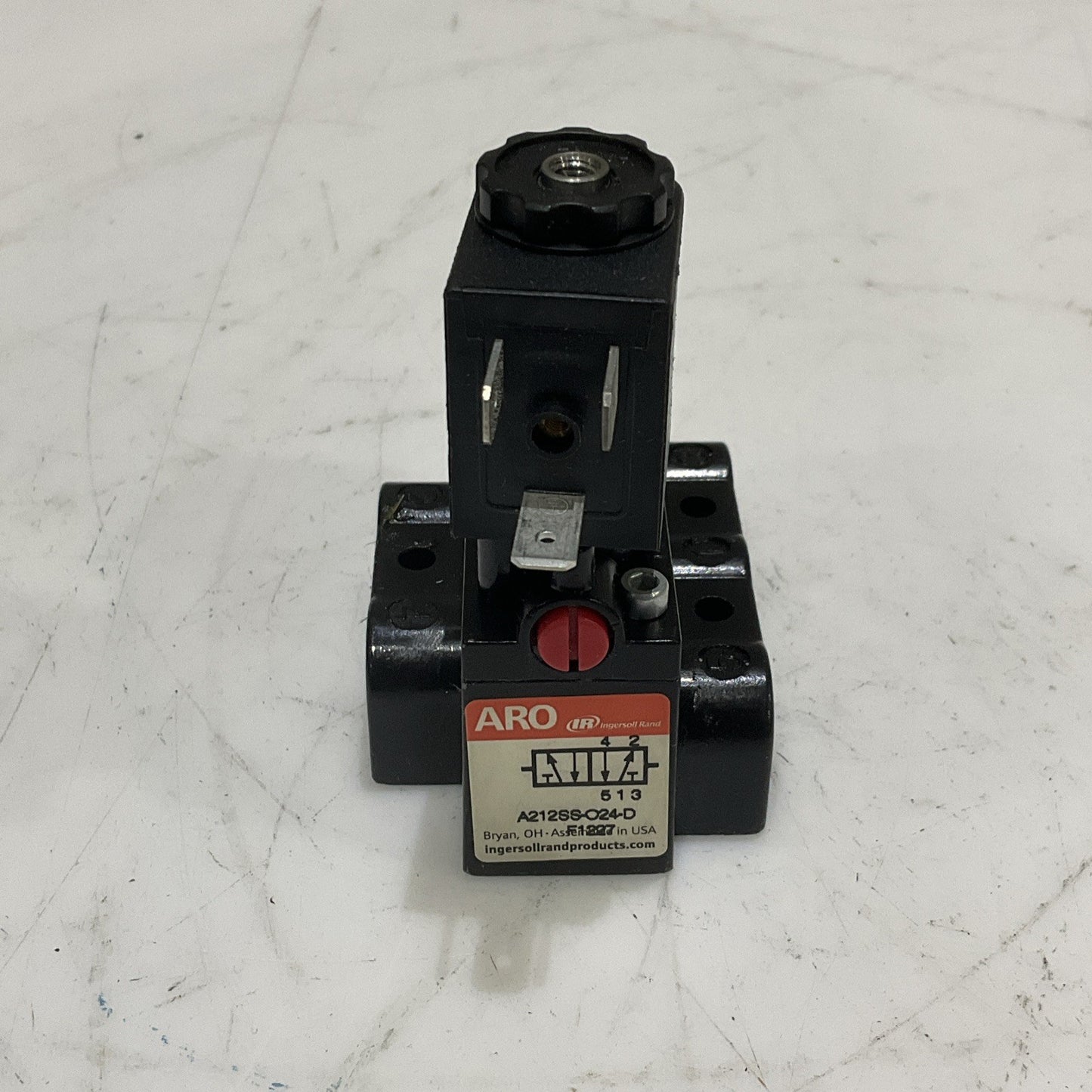 ARO IR A212SS-024-D SOLENOID VALVE 4-WAY 2-POSITION 24VDC 1/4 NOT Z2M