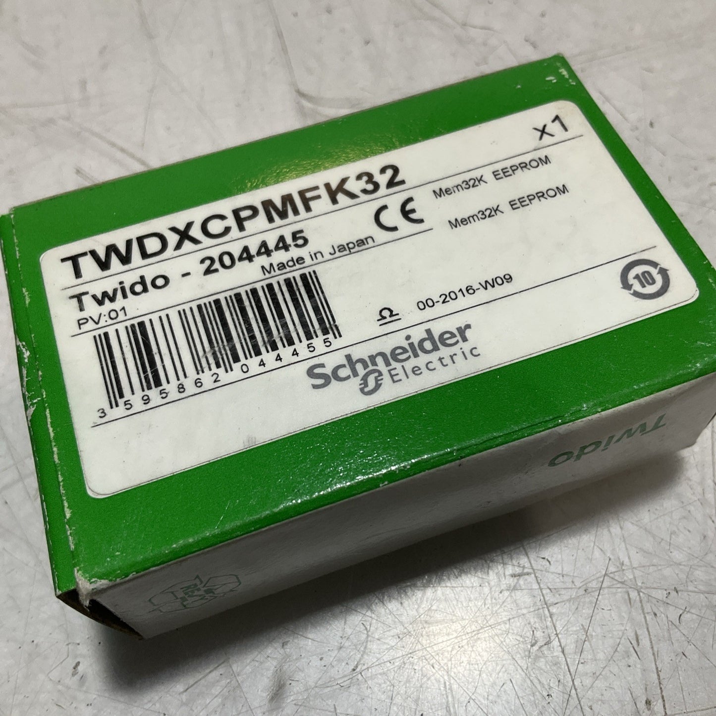 SCHNEIDER ELECTRIC TWDXCPMFK32 EXTENDABLE PLC BASE  PROGRAMMABLE CONTROLLER  U3S