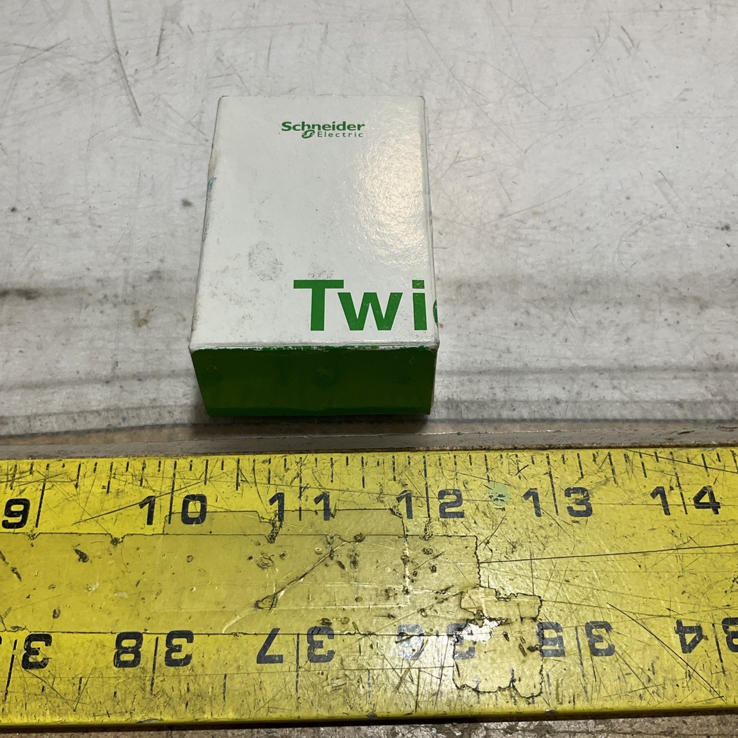 SCHNEIDER ELECTRIC TWDXCPMFK32 EXTENDABLE PLC BASE  PROGRAMMABLE CONTROLLER  U3S