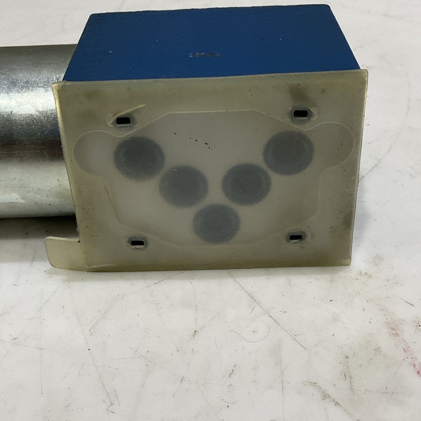 MANNESMANN REXROTH  4WE10D3X/CG24N9Z45 RR00009279  DIRECTIONAL SPOOL VALVE Z2M