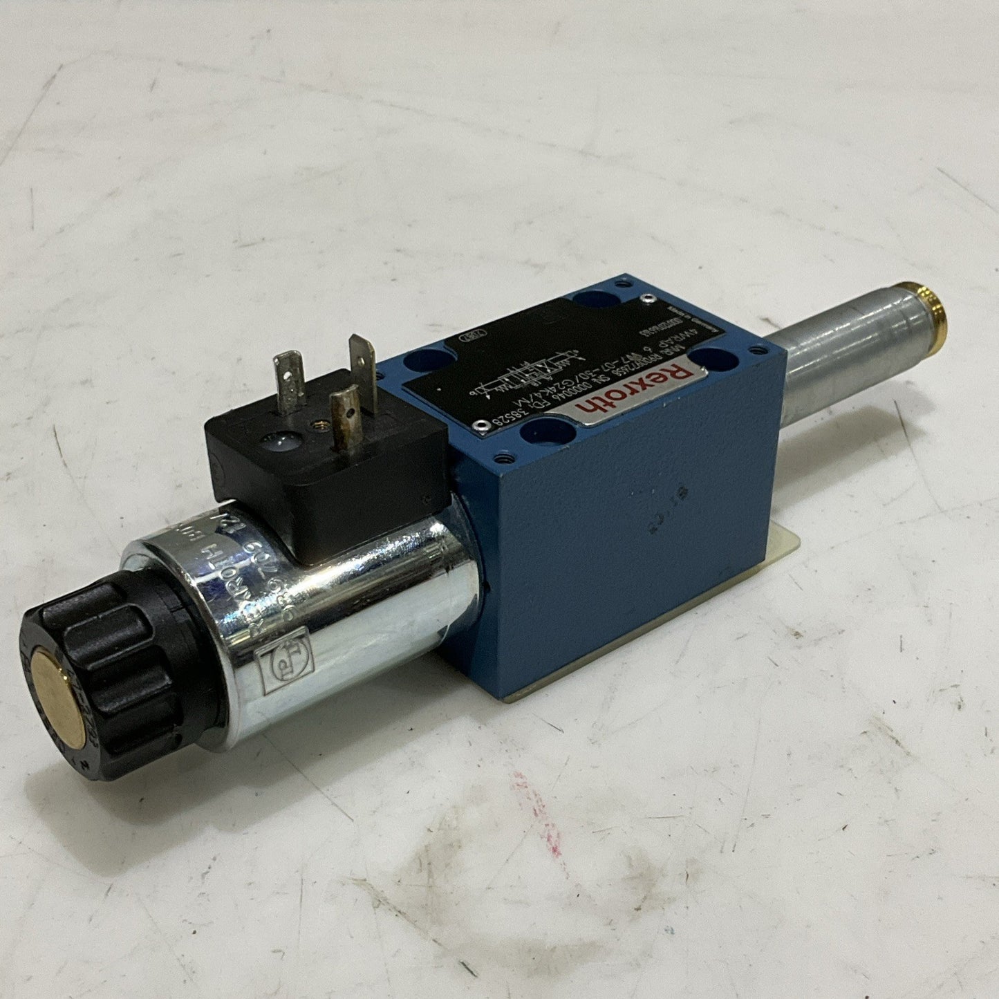 REXROTH R900972658 6 W7-07-30/G24K4/M VALVE 4 WRAP FD: 38528 Z2M