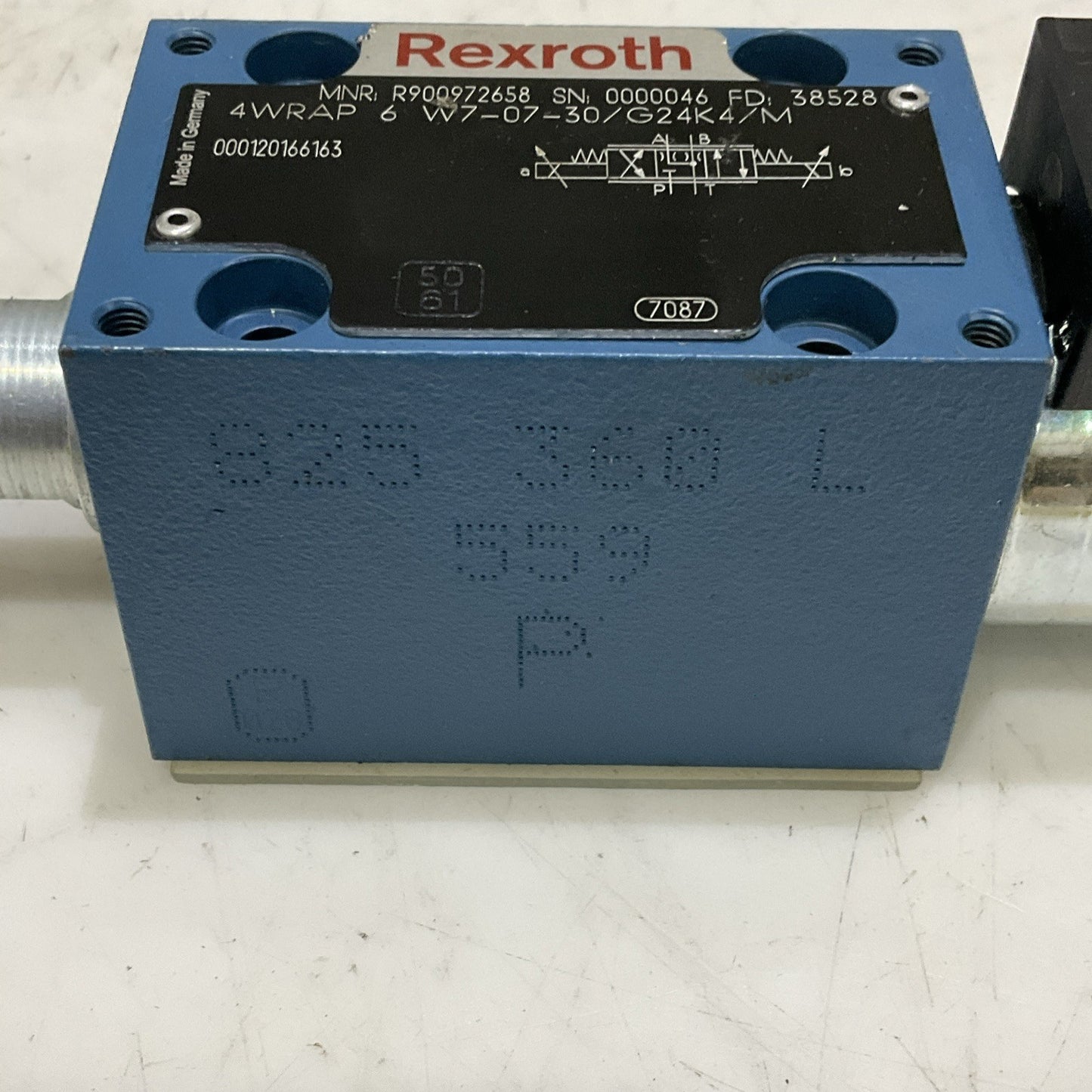 REXROTH R900972658 6 W7-07-30/G24K4/M VALVE 4 WRAP FD: 38528 Z2M