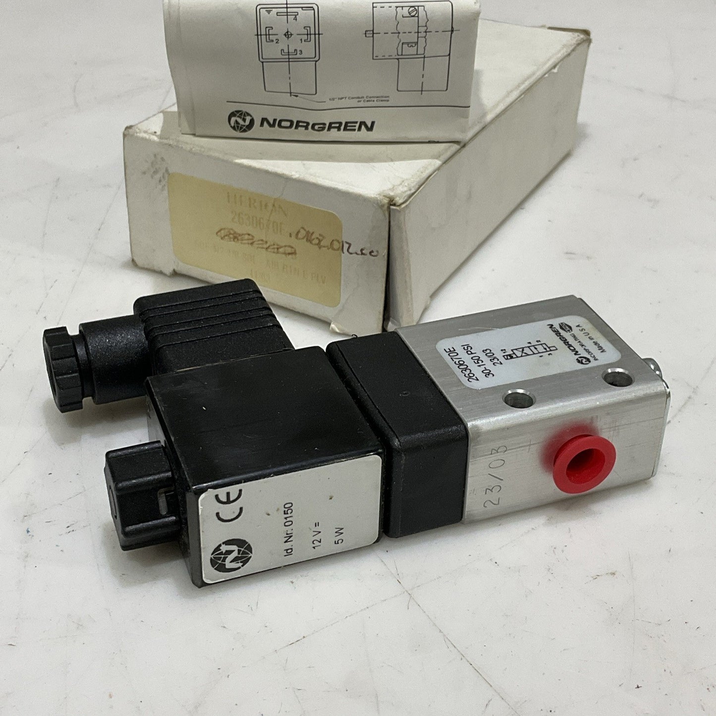 NORGREN 2630670E PNEUMATIC DIRECT SOLENOID VALVE 150 PSIG 4-WAY 1/8 PORT Z2M