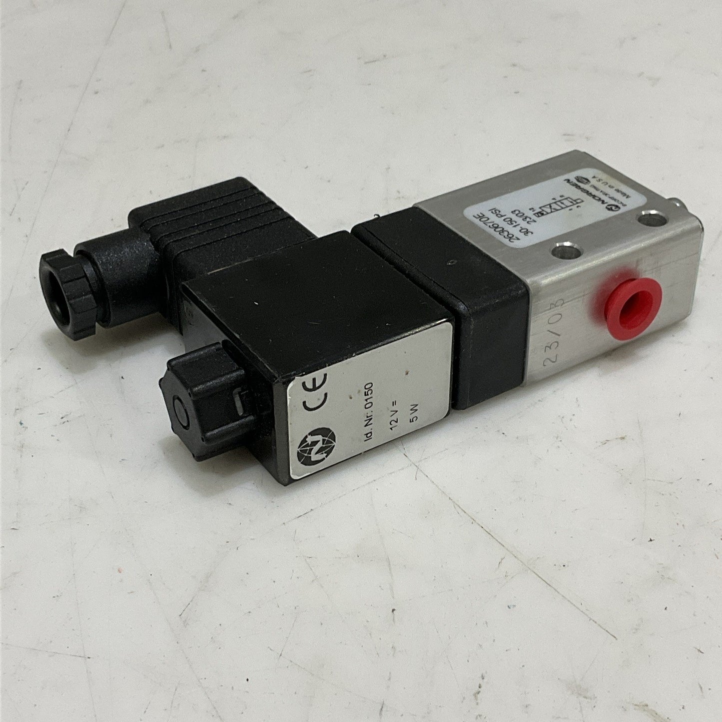 NORGREN 2630670E PNEUMATIC DIRECT SOLENOID VALVE 150 PSIG 4-WAY 1/8 PORT Z2M