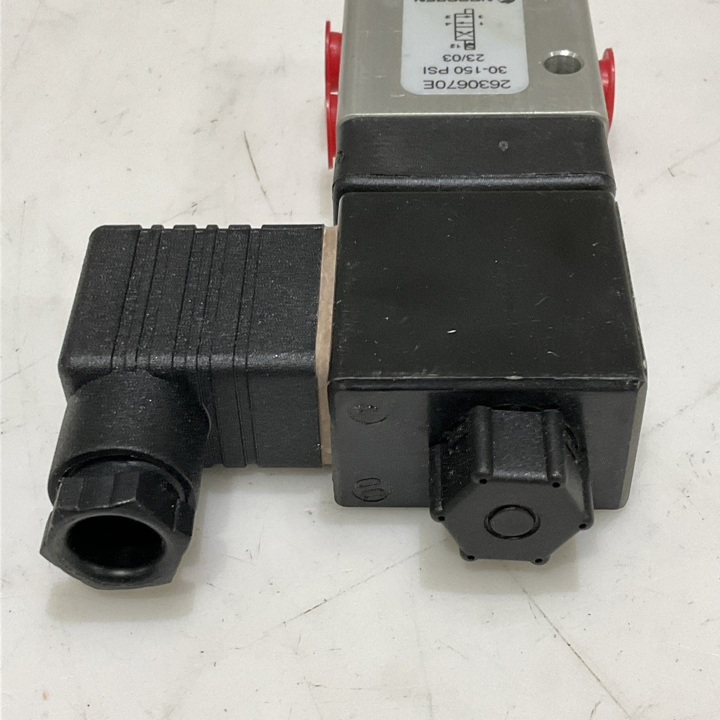 NORGREN 2630670E PNEUMATIC DIRECT SOLENOID VALVE 150 PSIG 4-WAY 1/8 PORT Z2M
