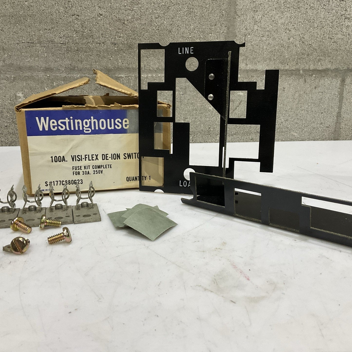 WESTINGHOUSE 177C880G23 VISI-FLEW DE-ION SWITCH FUSE KIT COMPLETE  30A 250V Z2M