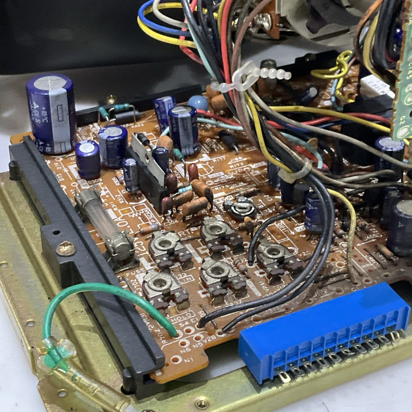 MATSUSHITA 240AKB31N M-C9001N TR-90A1 VINTAGE CRT DISPLAY 9 IN Z2M