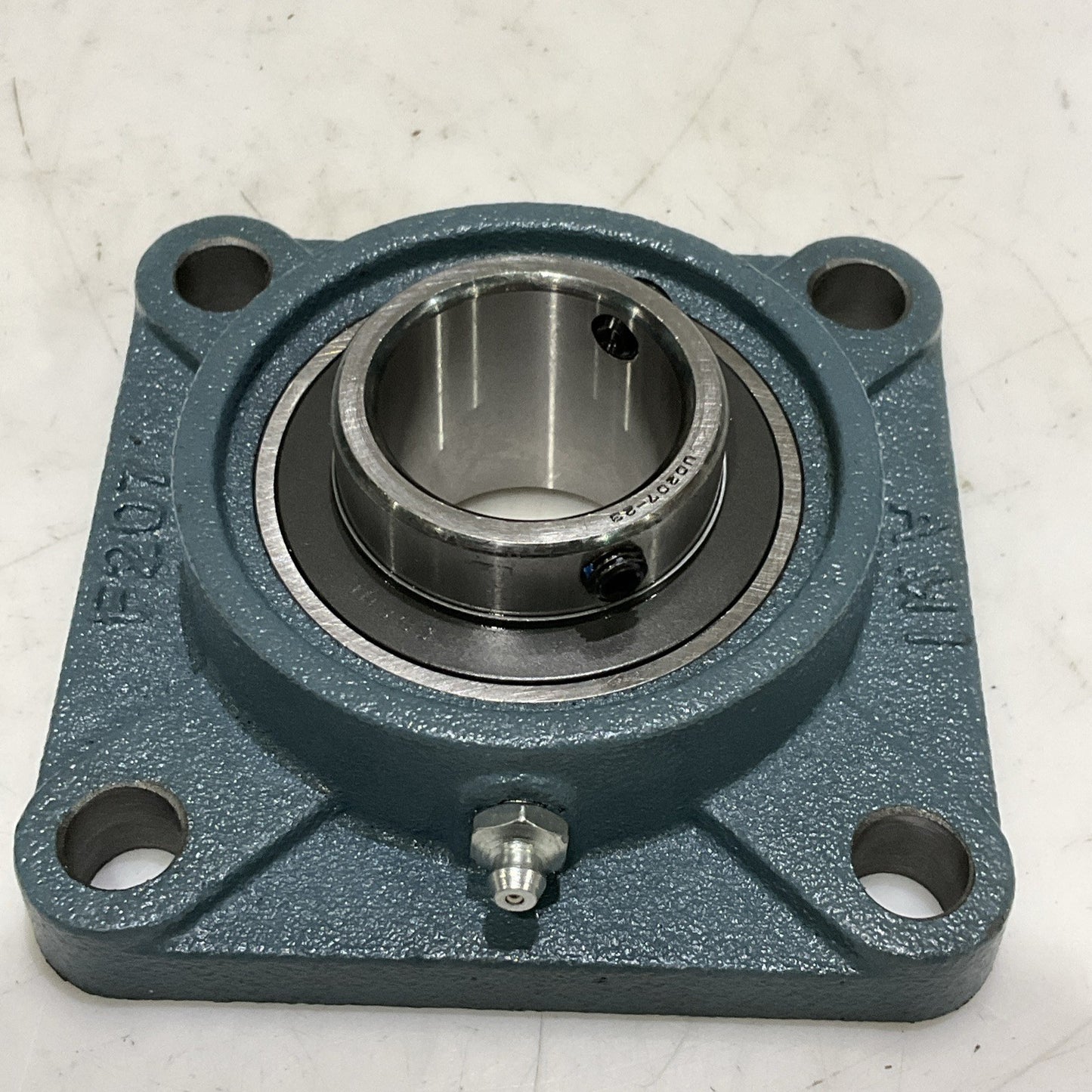 AMI UCF207-23 FLANGE MOUNT 4 BOLT BEARING 1 7/16 BORE UCF20723 Z2M