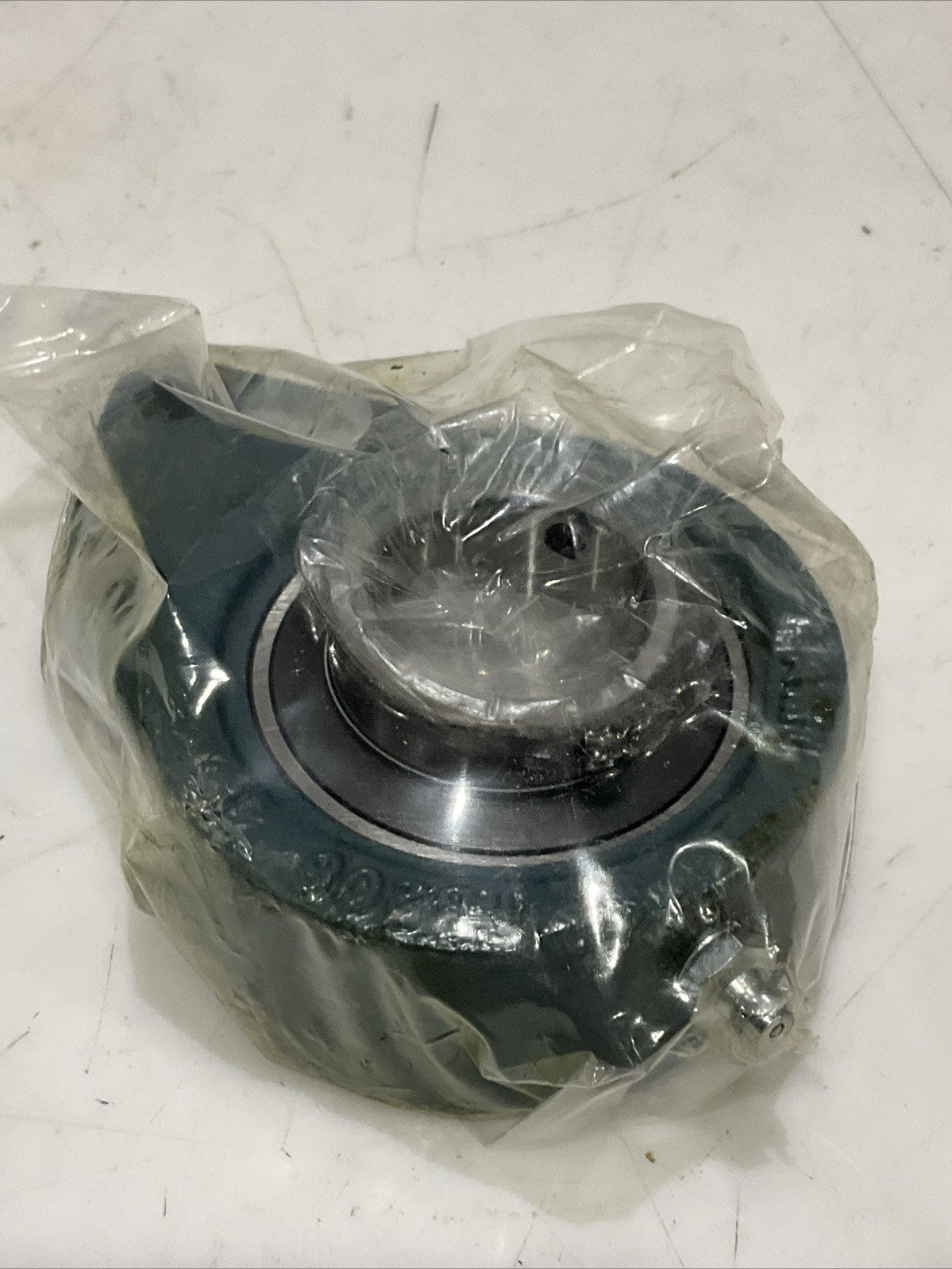 AMI UCFB206-20 UCFB20620 FLANGE MOUNT 2 BOLT BEARING LOT OF 4 Z2M