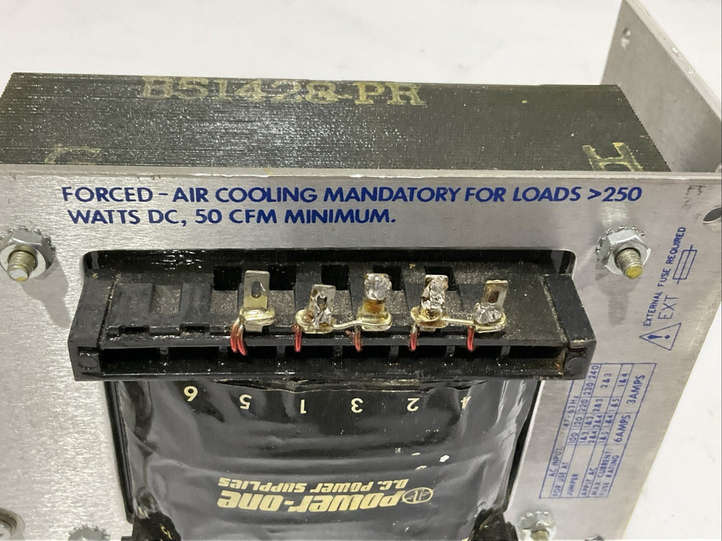 POWER-ONE F24-12-A F2412A POWER SUPPLY 24/28VDC 10/12A Z2M
