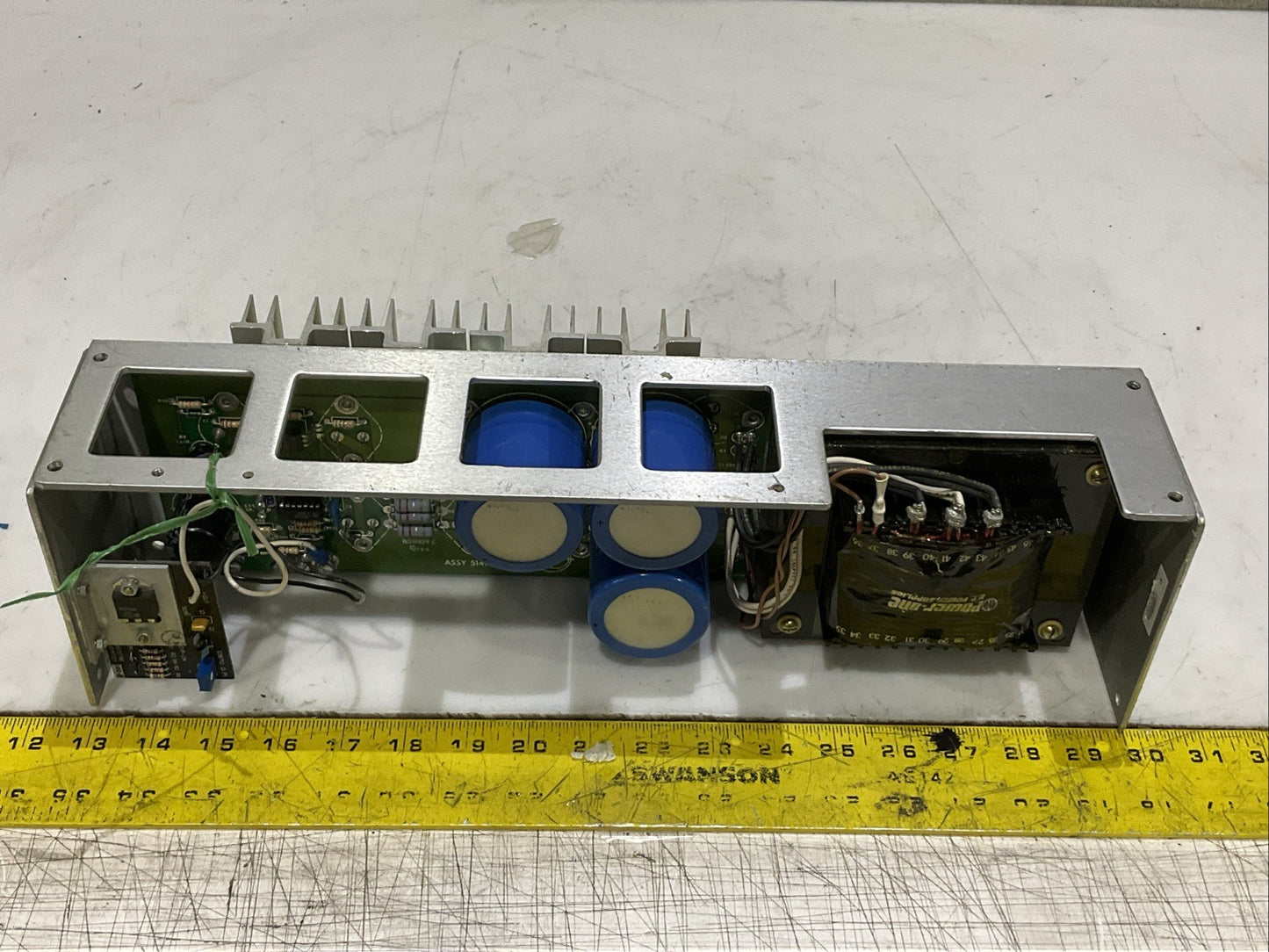 POWER-ONE F24-12-A F2412A POWER SUPPLY 24/28VDC 10/12A Z2M