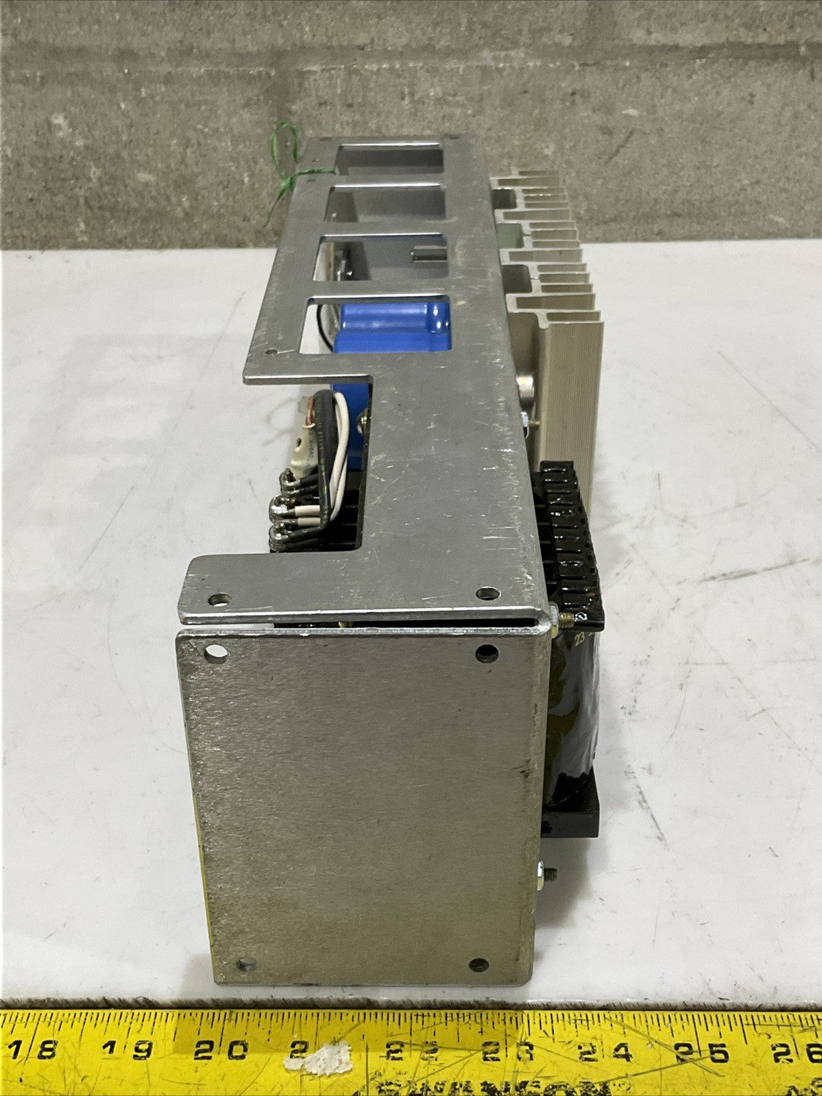 POWER-ONE F24-12-A F2412A POWER SUPPLY 24/28VDC 10/12A Z2M