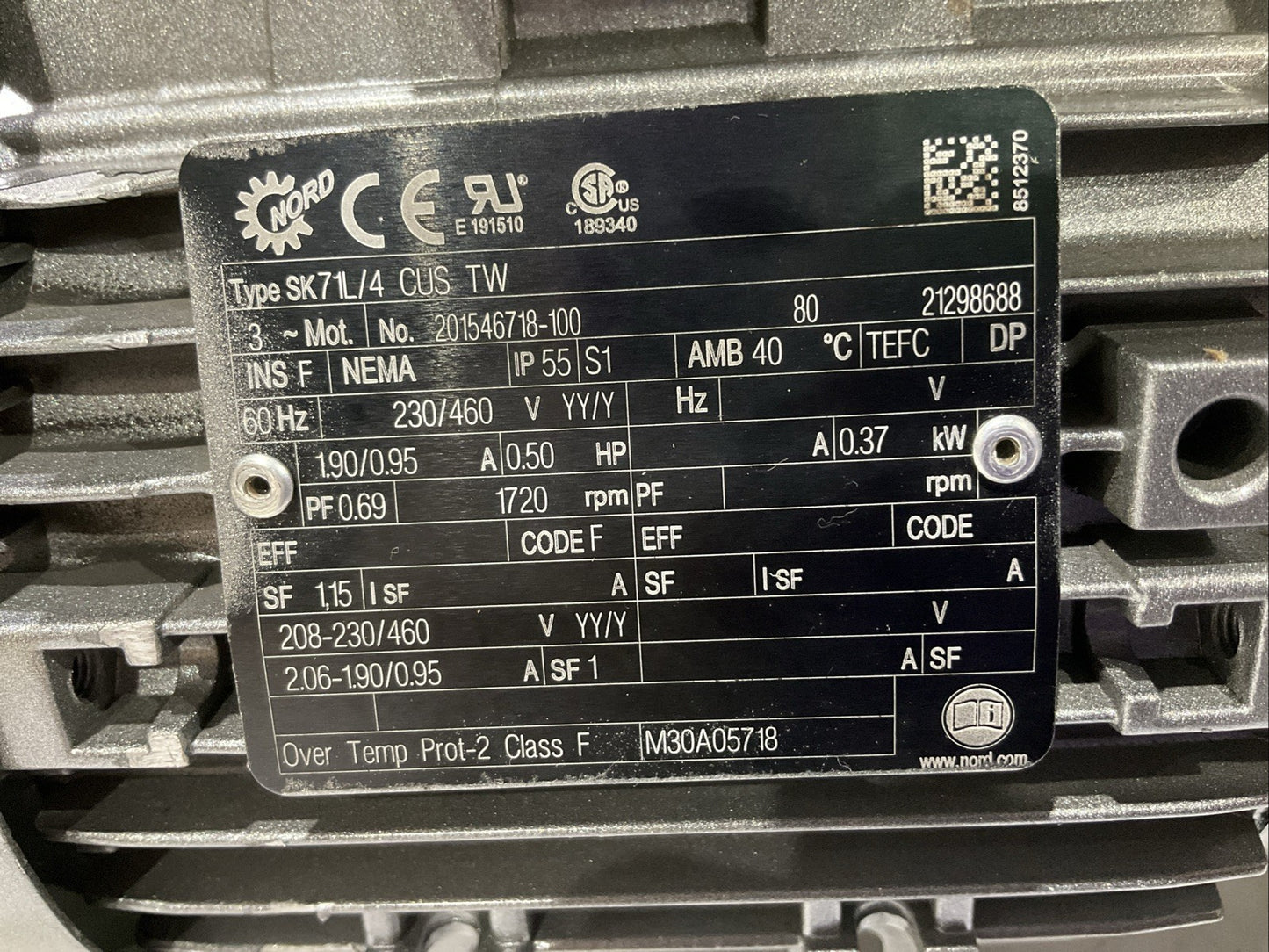 NORD SK71L/4 CUS TW 201546718-100 GEAR MOTOR SK02040AZ-71L/4 CUS TW Z2M