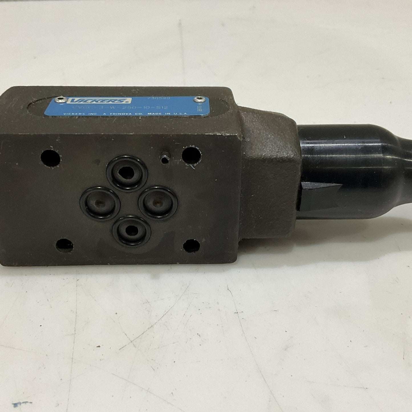 VICKERS CVGC-3-W-250-10-S12 HYDRAULIC PRESSURE RELIEF VALVE Z2M