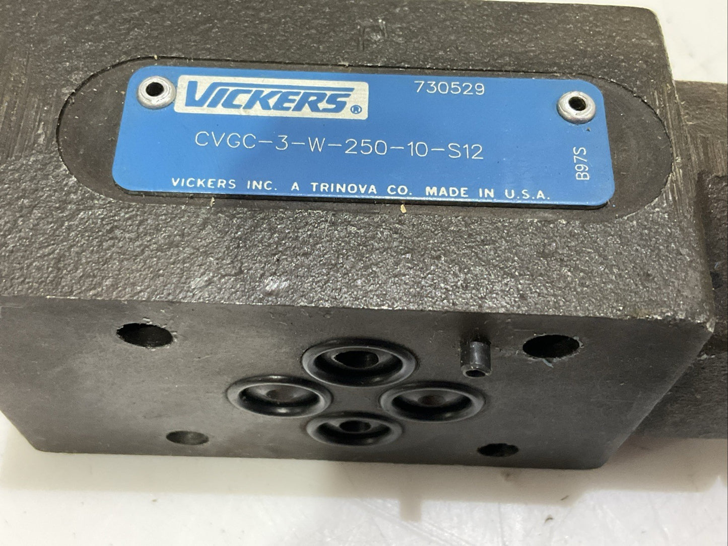VICKERS CVGC-3-W-250-10-S12 HYDRAULIC PRESSURE RELIEF VALVE Z2M