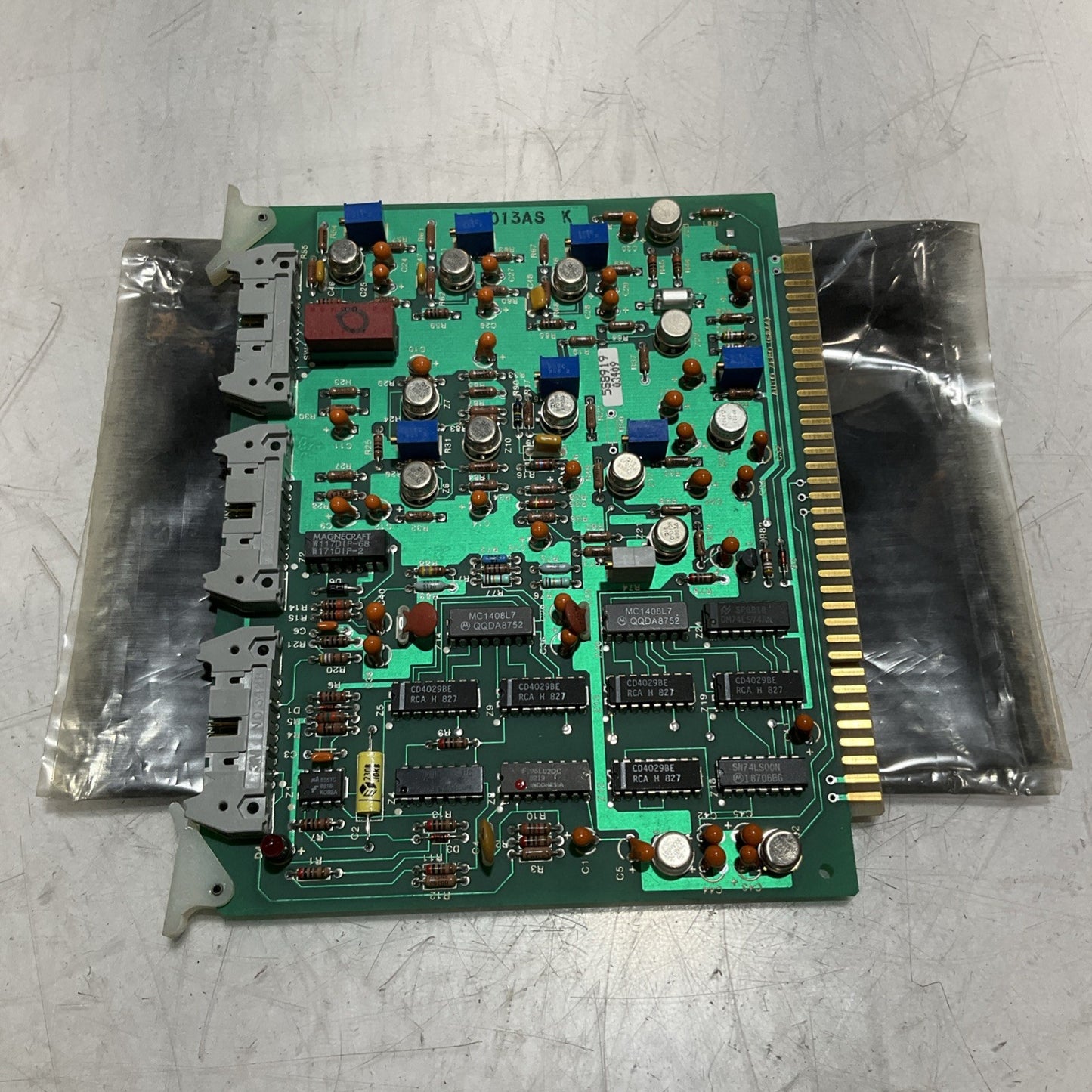 FOXBORO AT009AX-J  ATO13ASK  AUTO ZERO PCB 555 U3S