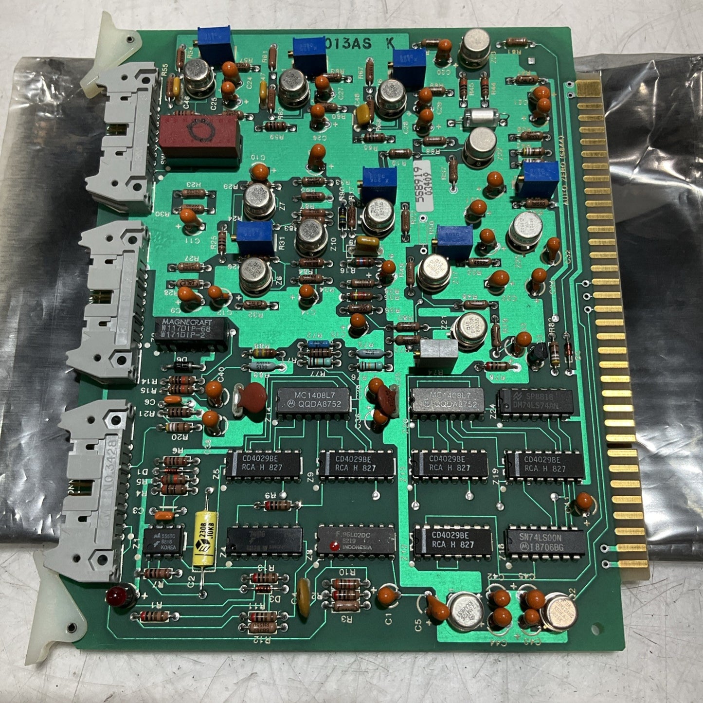 FOXBORO AT009AX-J  ATO13ASK  AUTO ZERO PCB 555 U3S