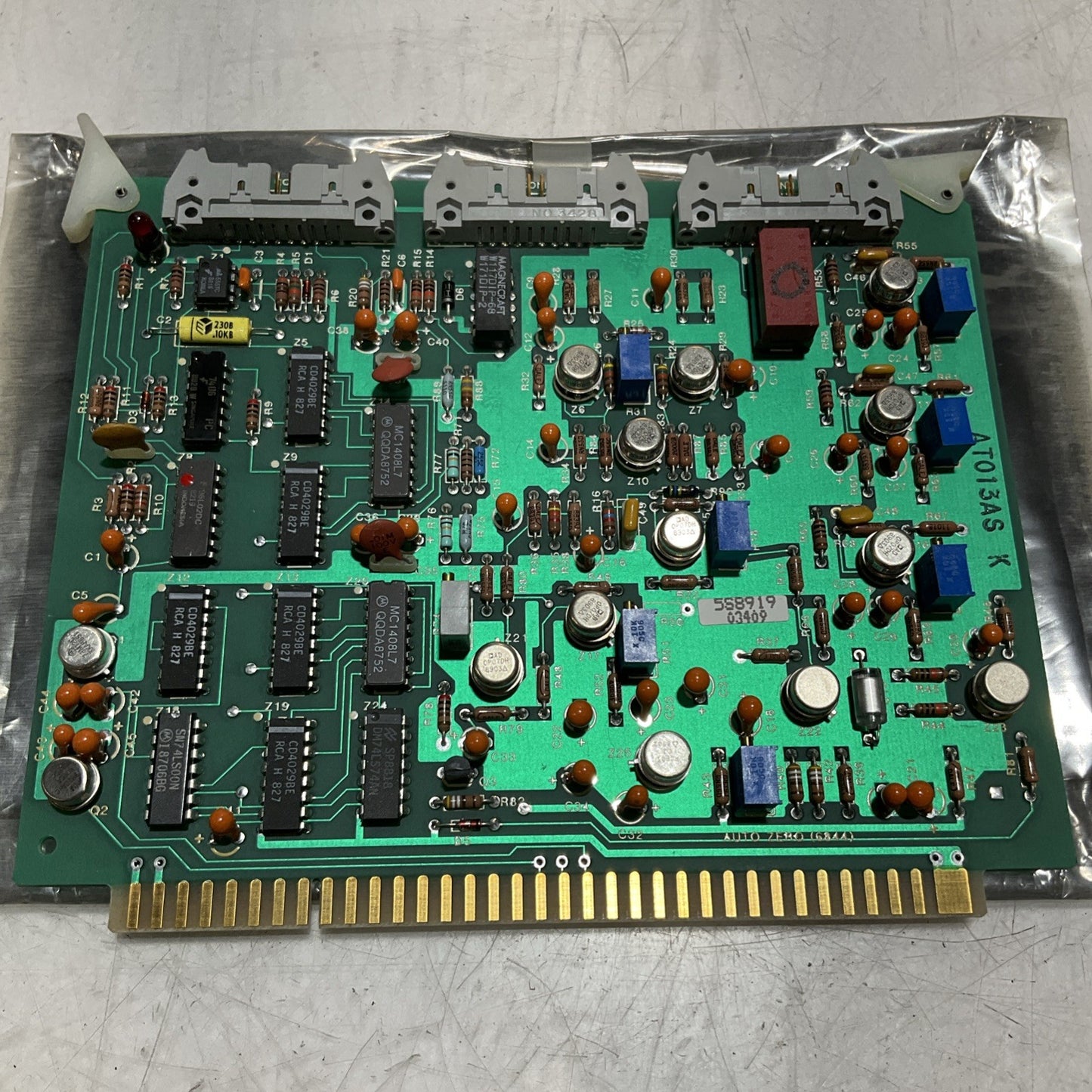 FOXBORO AT009AX-J  ATO13ASK  AUTO ZERO PCB 555 U3S