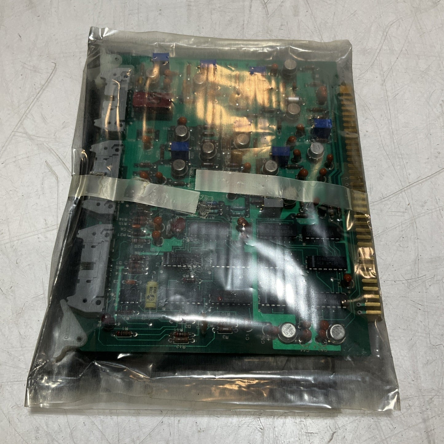 FOXBORO AT009AX-J  ATO13ASK  AUTO ZERO PCB 555 U3S